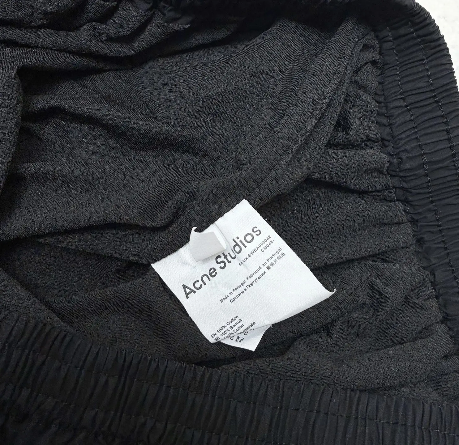 Logo-Print Distressed Zip-Up Jacket D30019103 — view 9