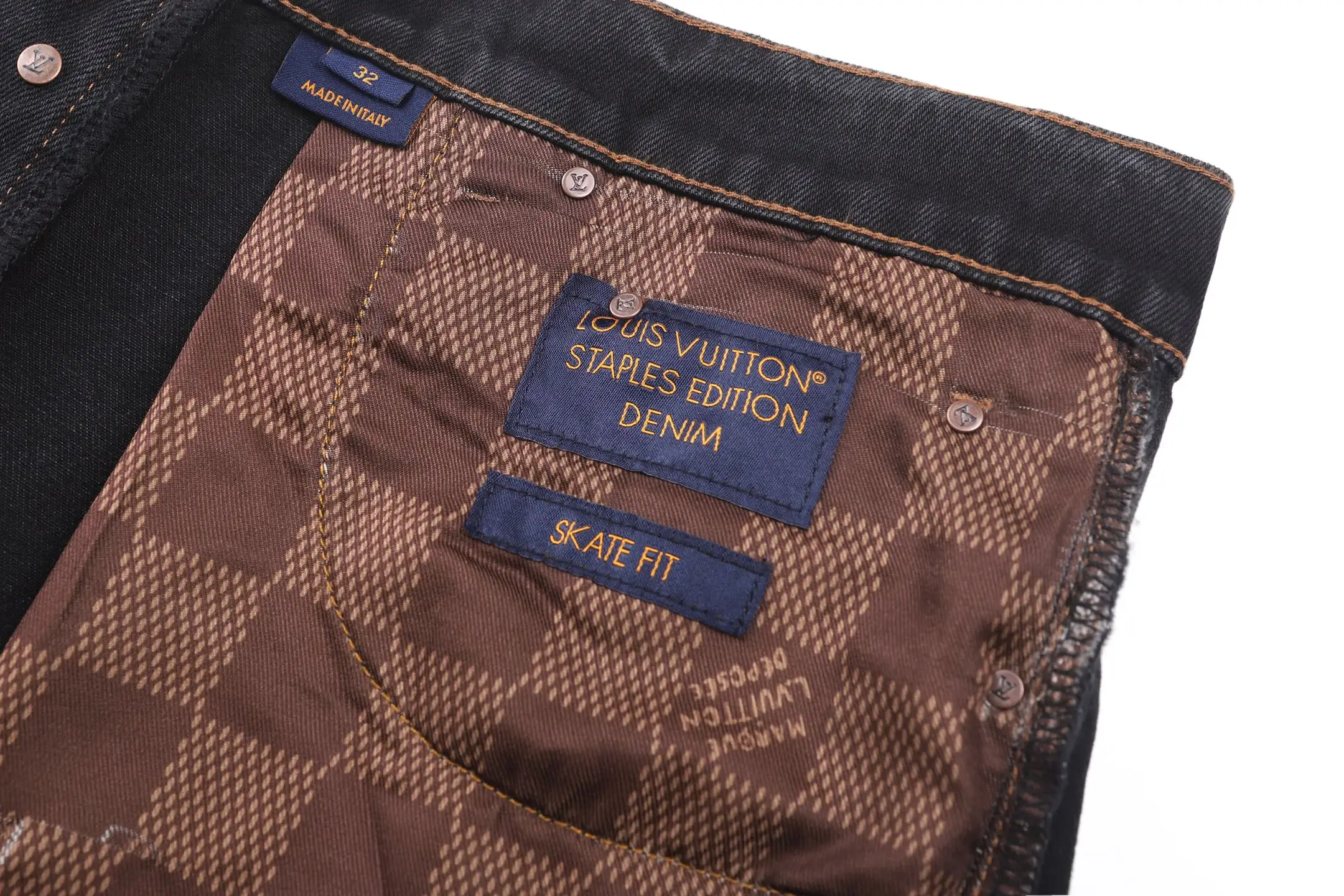 Embroidered Logo Straight-Leg Skate Jeans D30019083 — view 11
