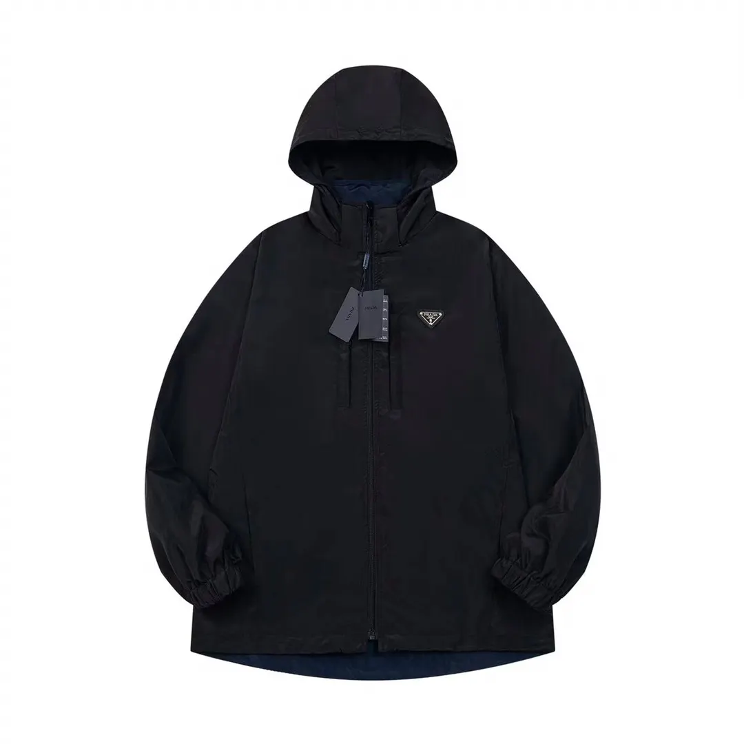 Logo-Plaque Re-Nylon Hooded Jacket D30013442