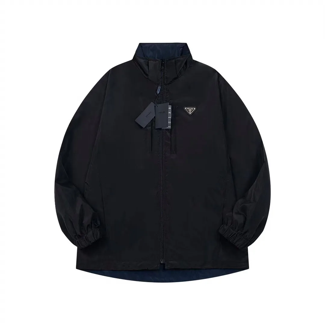 Logo-Plaque Re-Nylon Hooded Jacket D30013442 — view 3