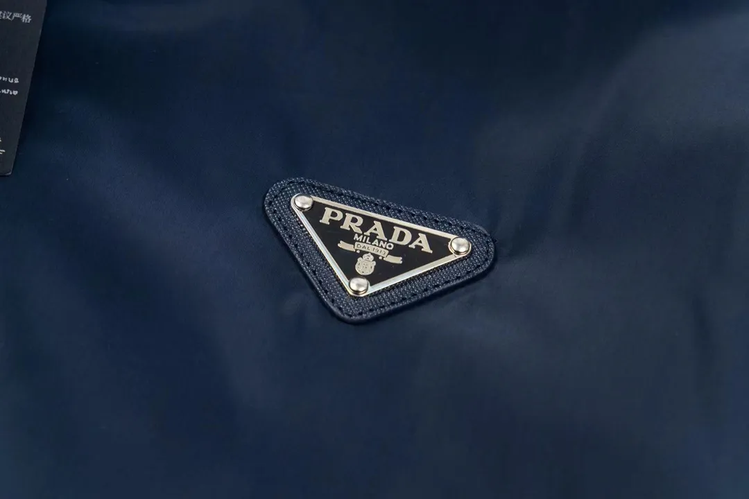 Logo-Appliquéd Hooded Reversible Padded Nylon Jacket D30013441 — view 5