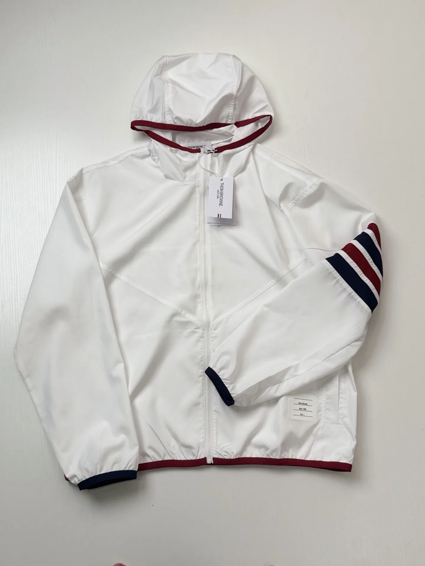4-Bar Stripe Hooded Windbreaker D30018656 — view 3