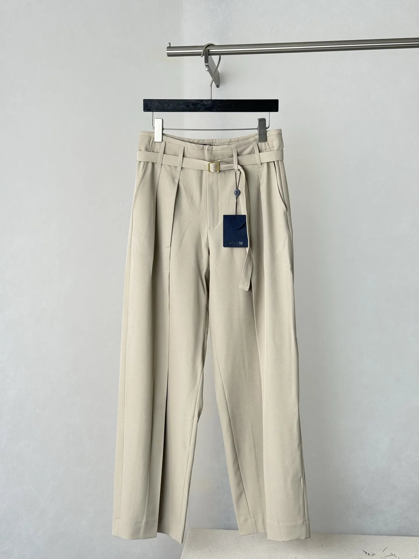 Belted Wide-Leg Tailored Trousers D30518764