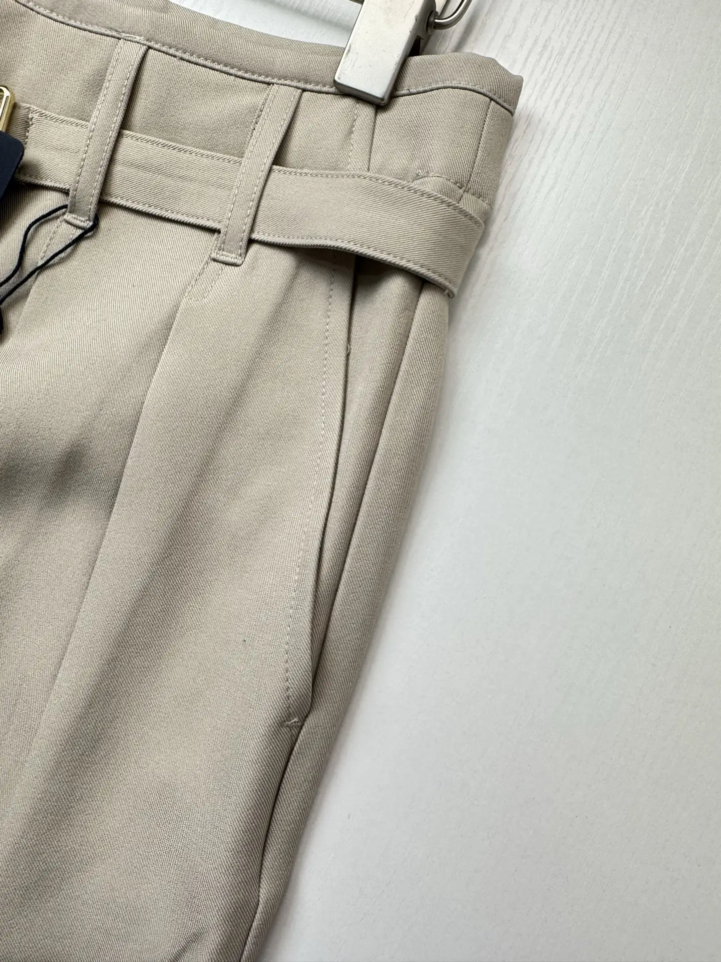 Belted Wide-Leg Tailored Trousers D30518764 — view 7