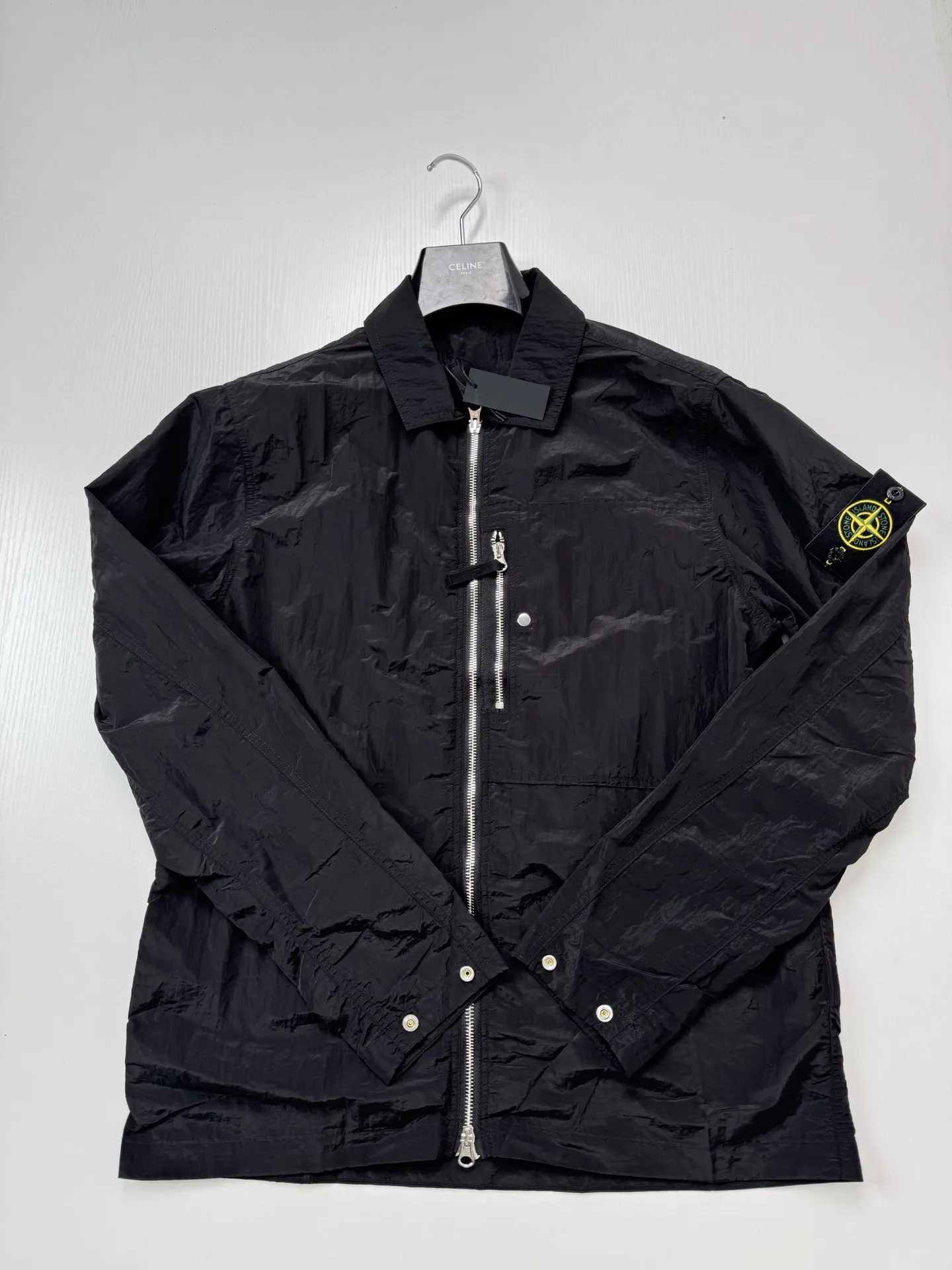 Crinkled Nylon Compass Patch Jacket D30518715 — view 3