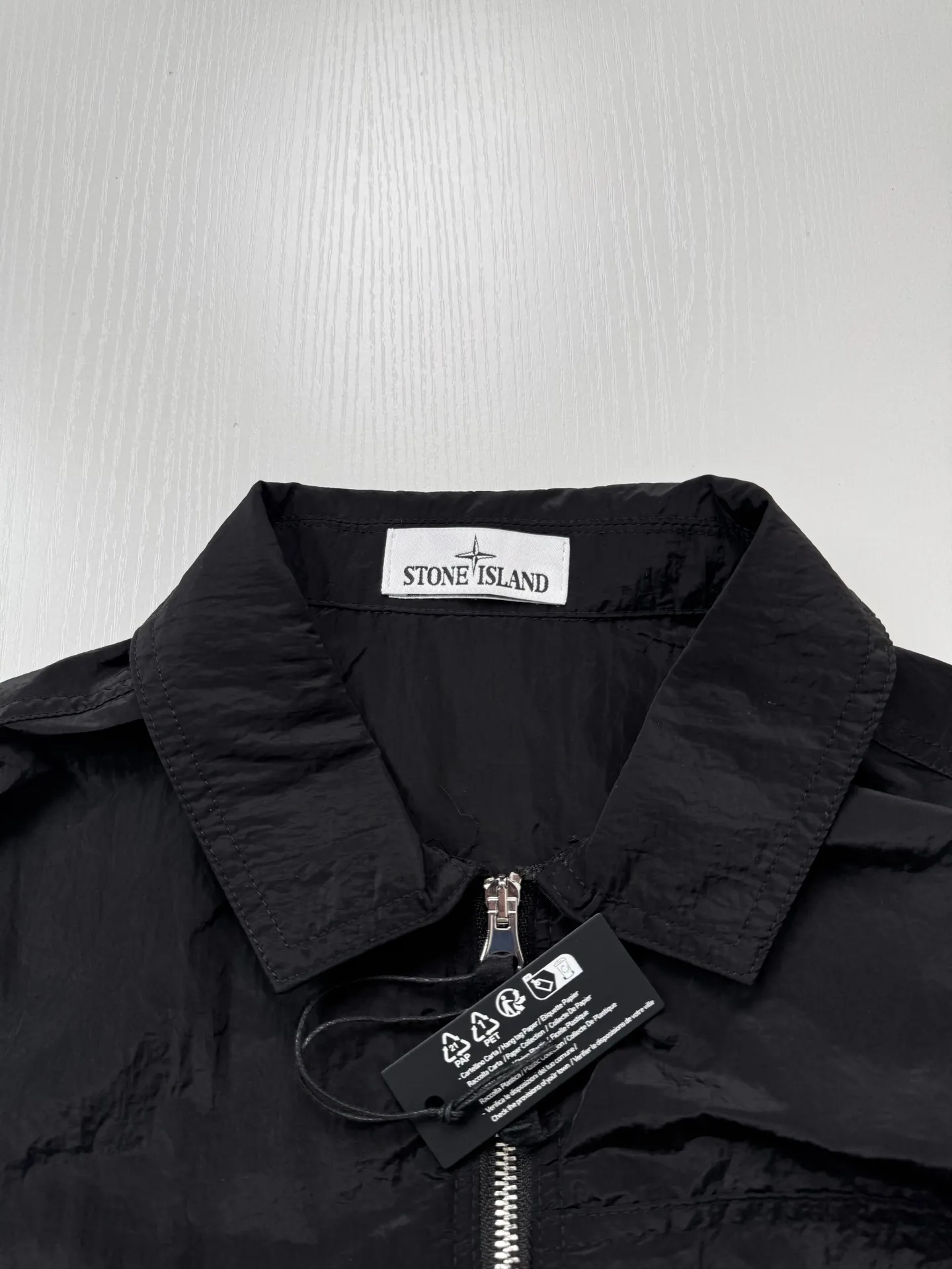 Crinkled Nylon Compass Patch Jacket D30518715 — view 5