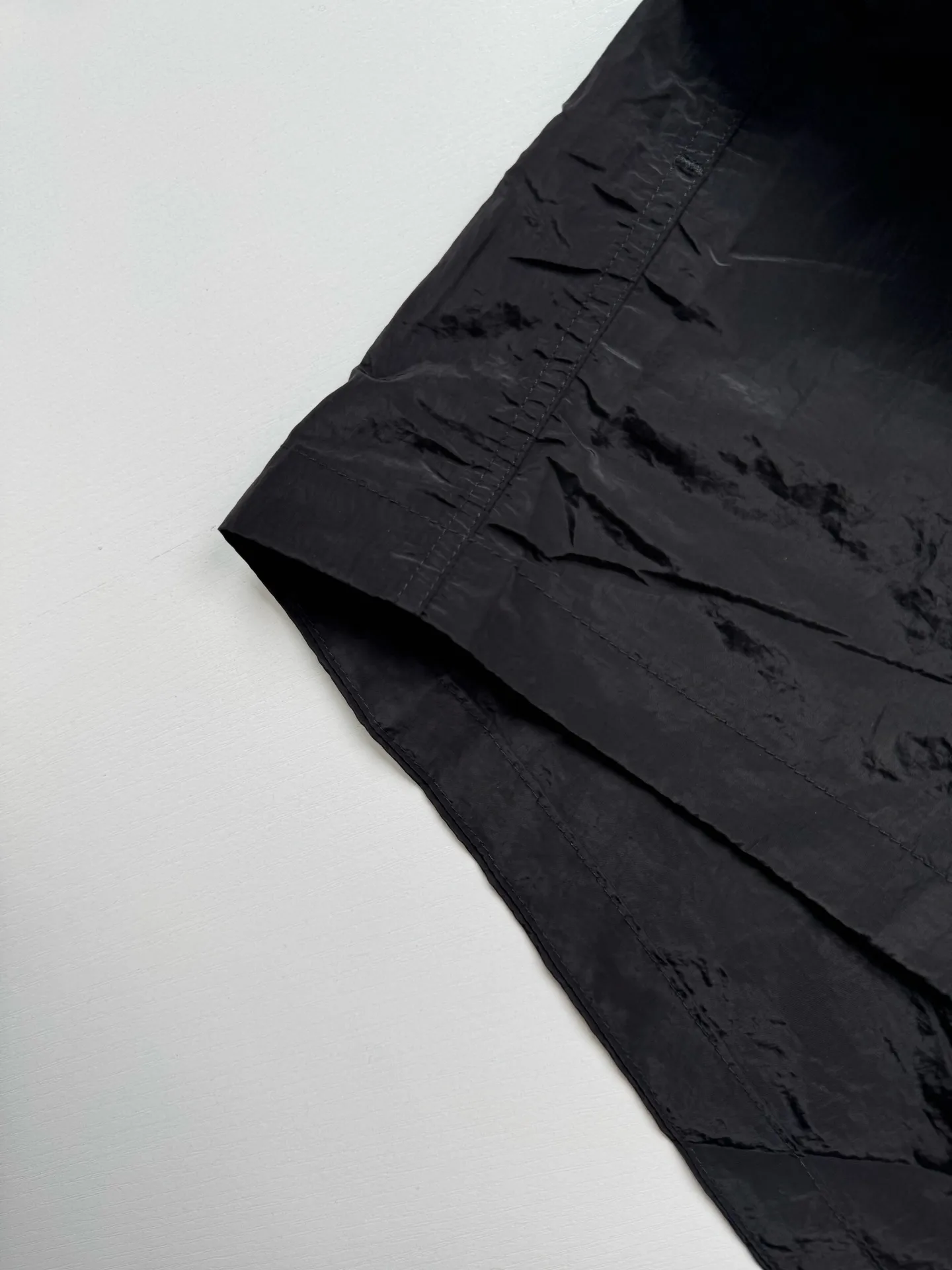 Crinkled Nylon Compass Patch Jacket D30518715 — view 10