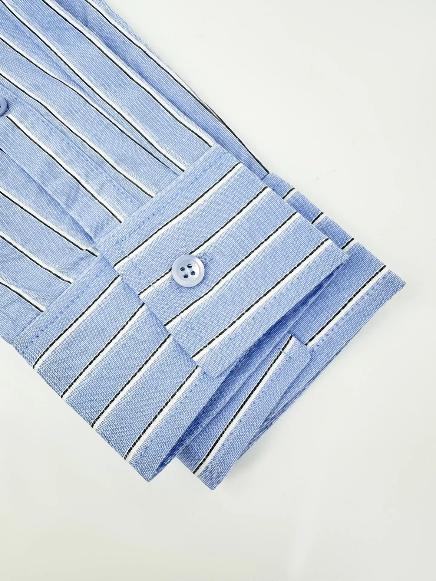 Anagram Embroidered Striped Tie-Hem Poplin Shirt D30519168 — view 6
