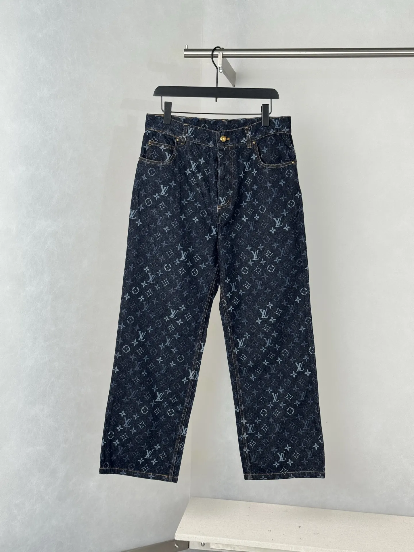 Monogram Gradient Straight-Leg Jeans D30818769