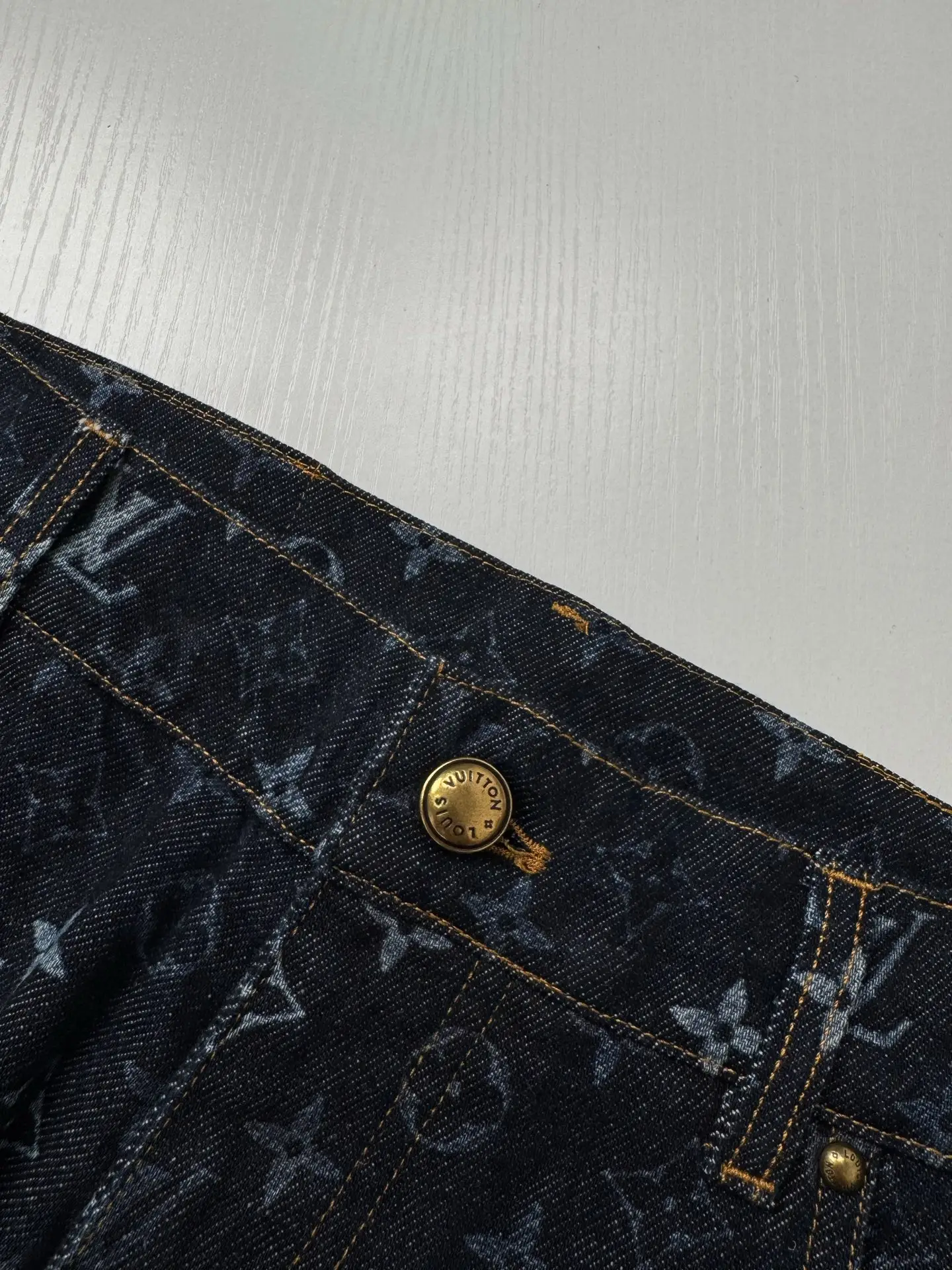 Monogram Gradient Straight-Leg Jeans D30818769 — view 6