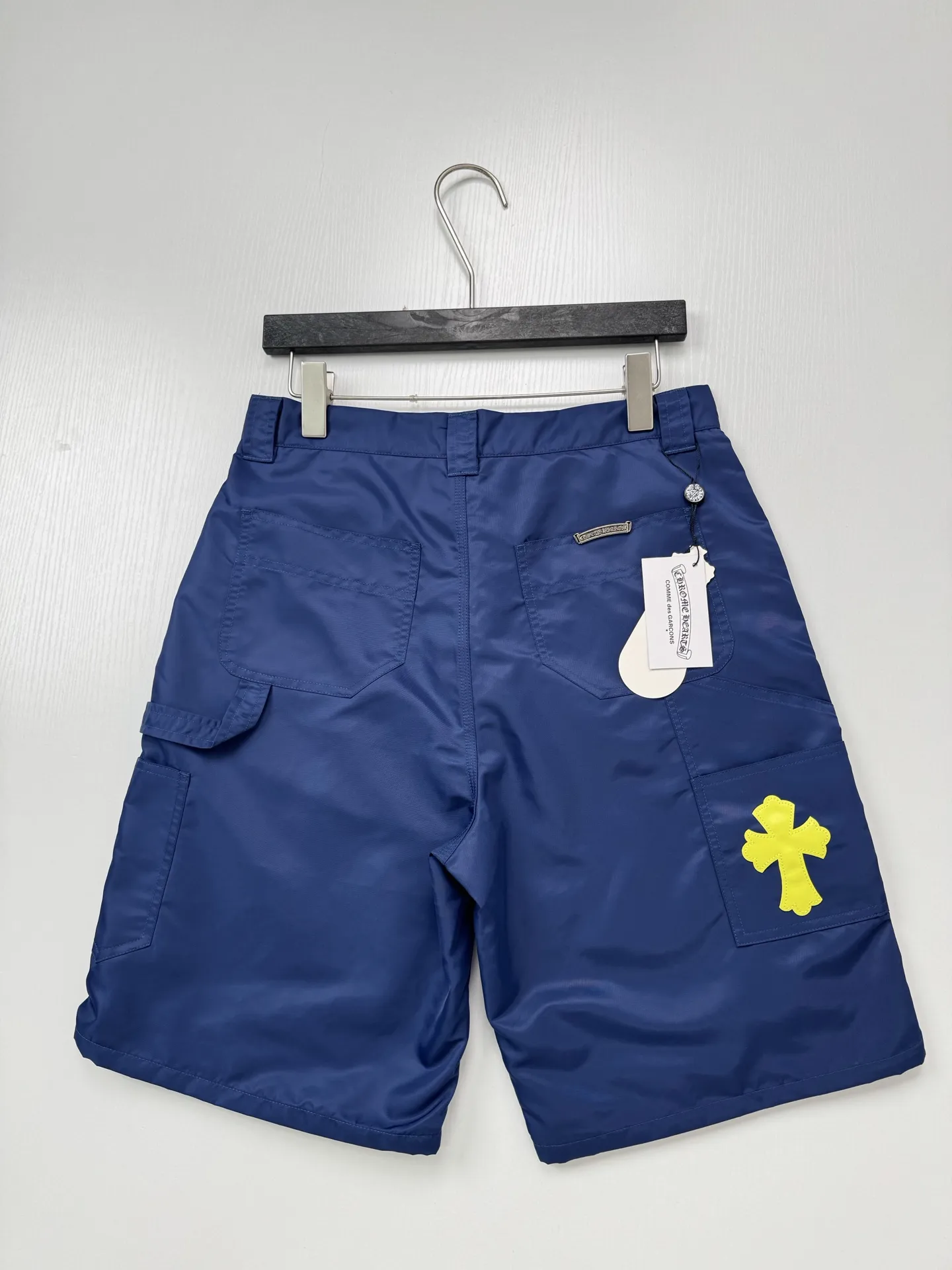 Leather-Trimmed Nylon Cargo Shorts D30818734 — view 4