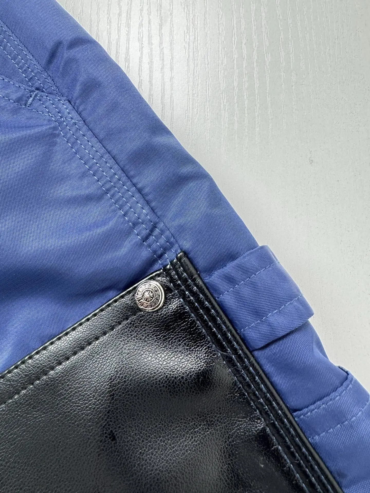 Leather-Trimmed Nylon Cargo Shorts D30818734 — view 6