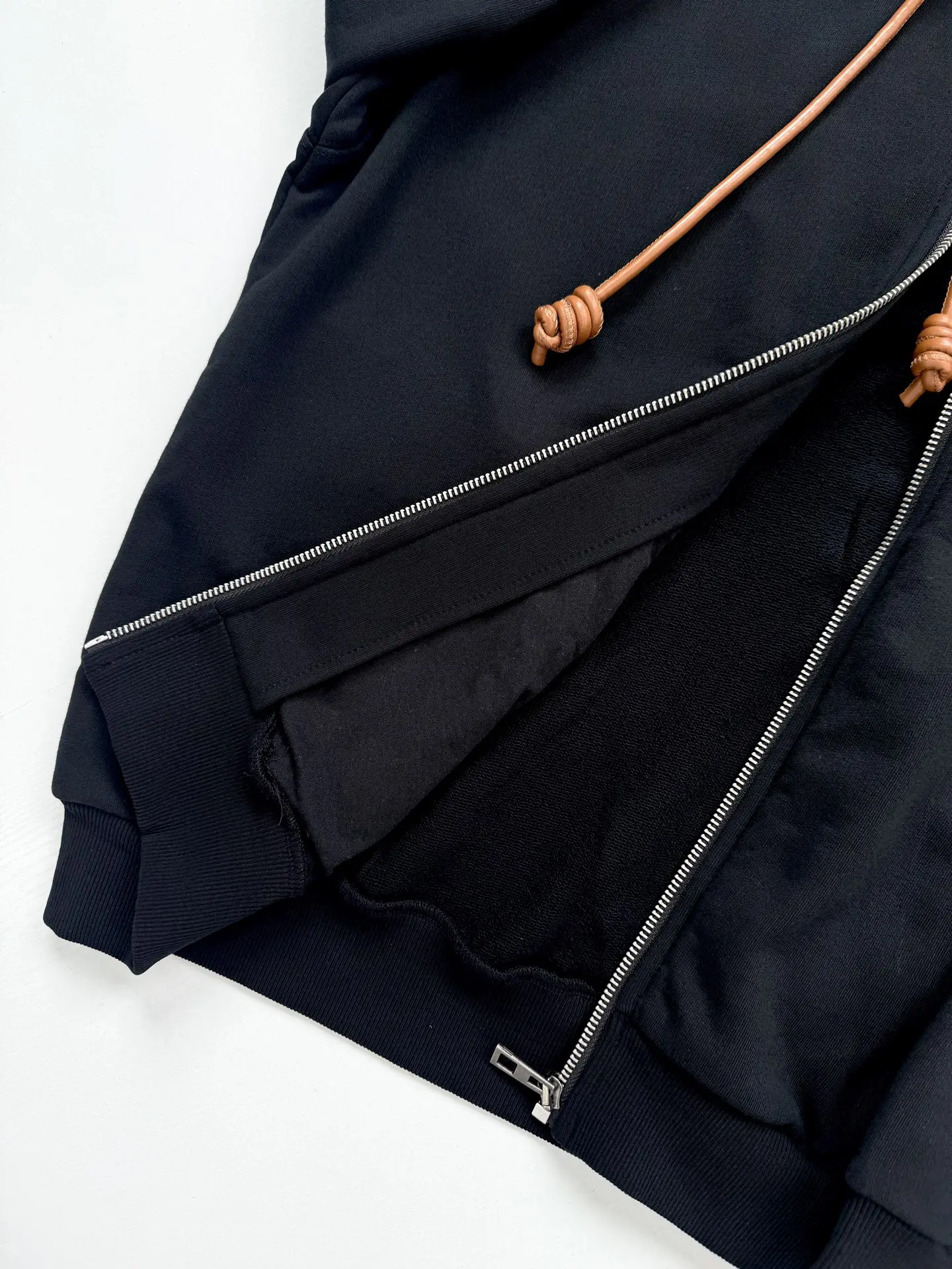 Anagram Embroidered Zip-Up Hoodie with Leather Drawstrings D30821960 — view 6