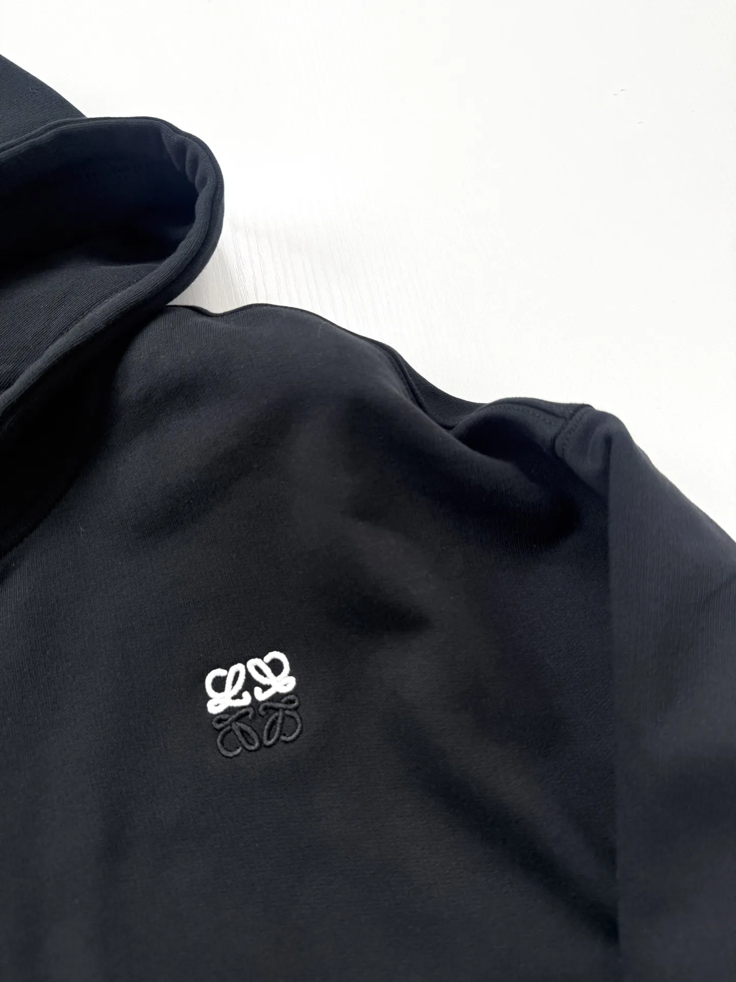 Anagram Embroidered Zip-Up Hoodie with Leather Drawstrings D30821960 — view 9