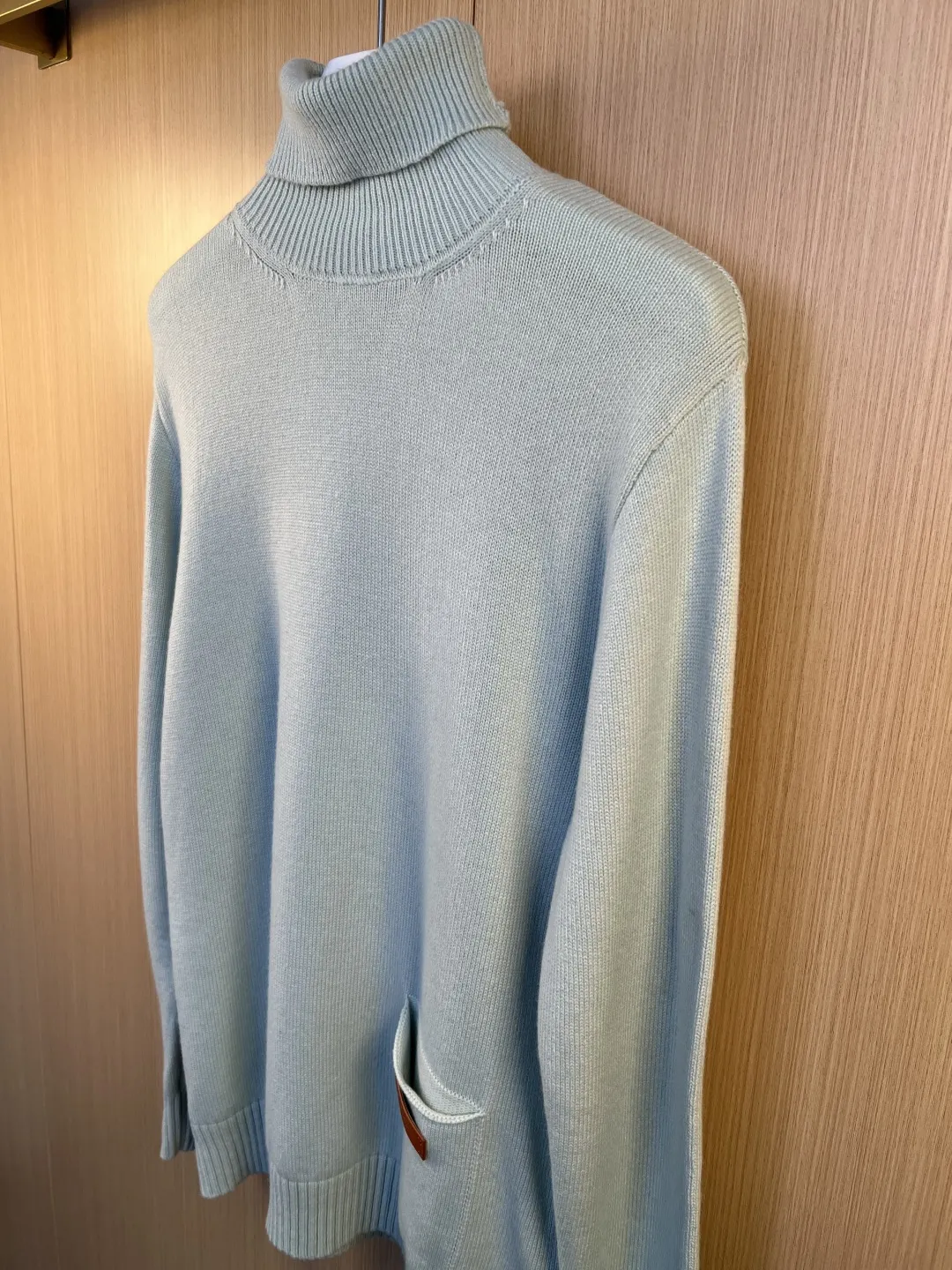 Logo Patch Roll-Neck Knit Sweater D31019185 — view 3