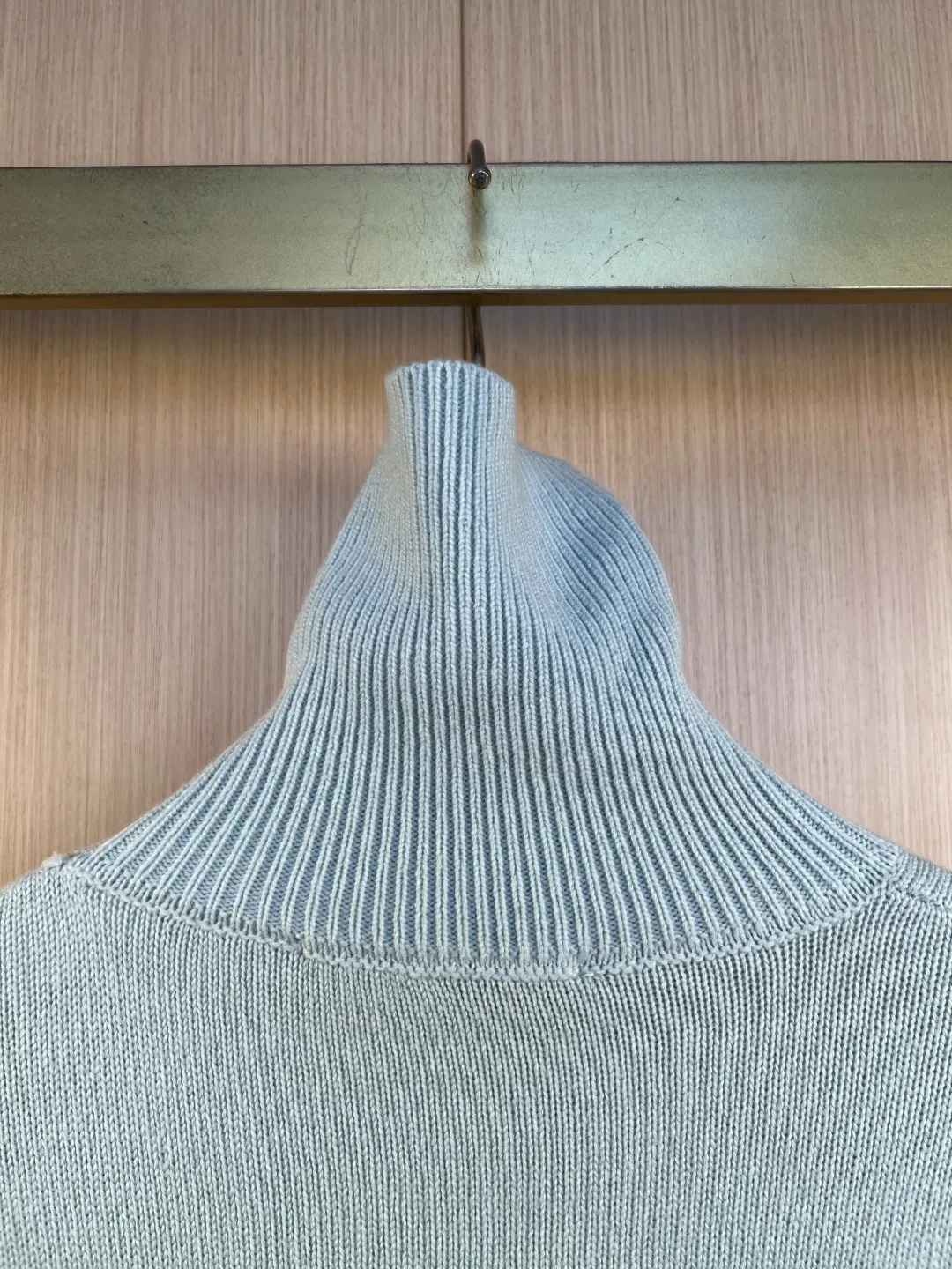 Logo Patch Roll-Neck Knit Sweater D31019185 — view 8