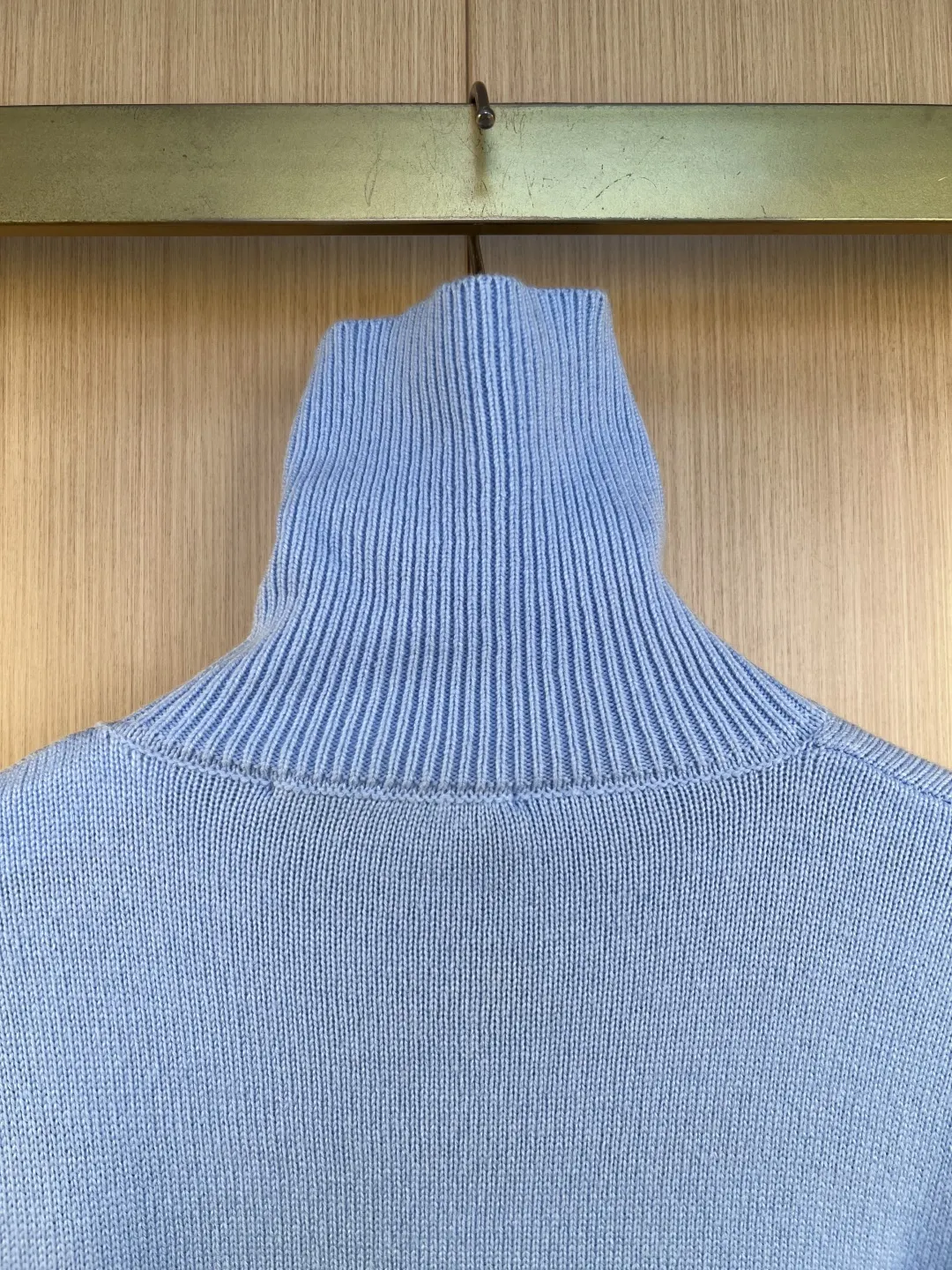Logo-Patch Roll-Neck Knit Sweater D31019187 — view 8