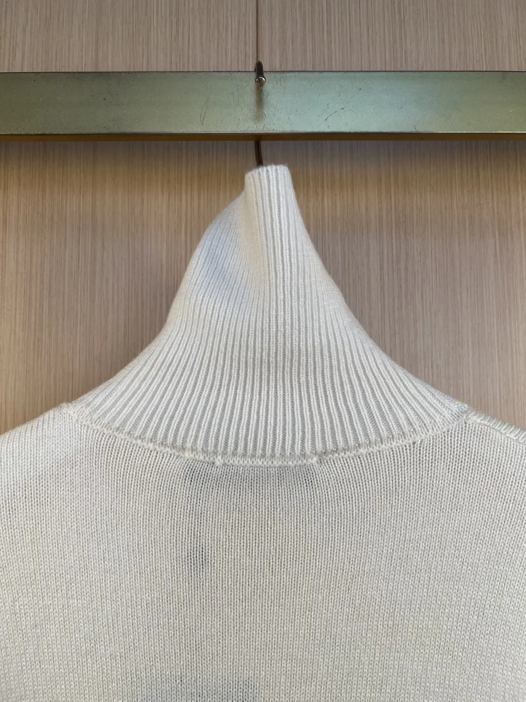 Logo Patch Roll-Neck Knit Sweater D31019186 — view 8