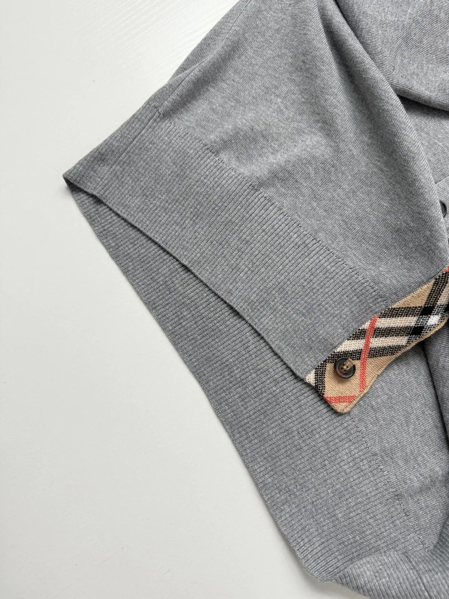 Check-Trim Knit Polo Cardigan D31022006 — view 6