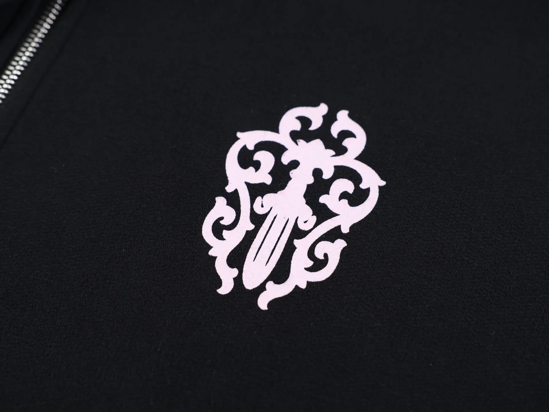 Deadly Doll Logo-Print Zip-Up Hoodie D31022453 — view 4
