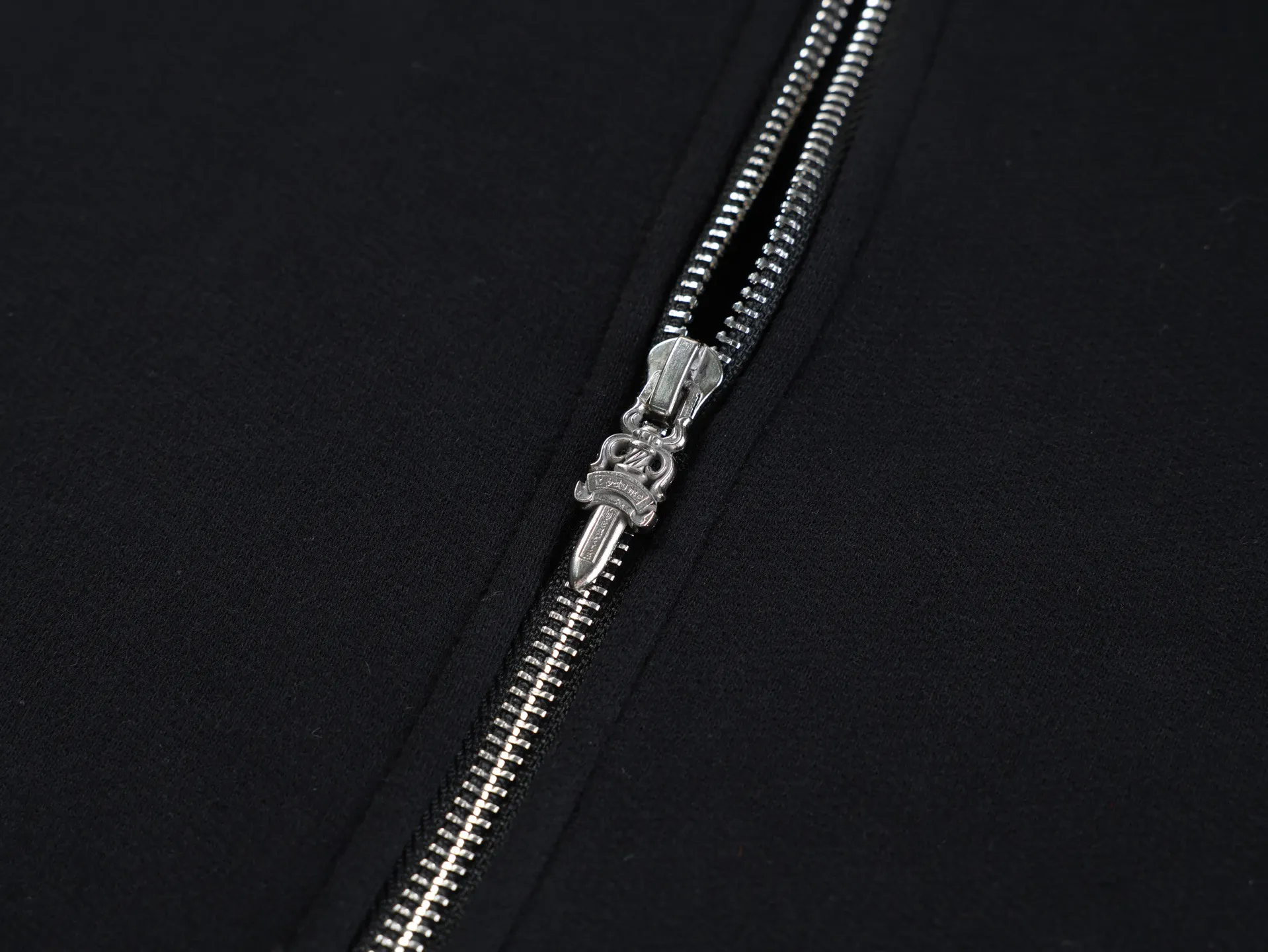 Miami Exclusive Logo-Print Zip-Up Hoodie D31022456 — view 5
