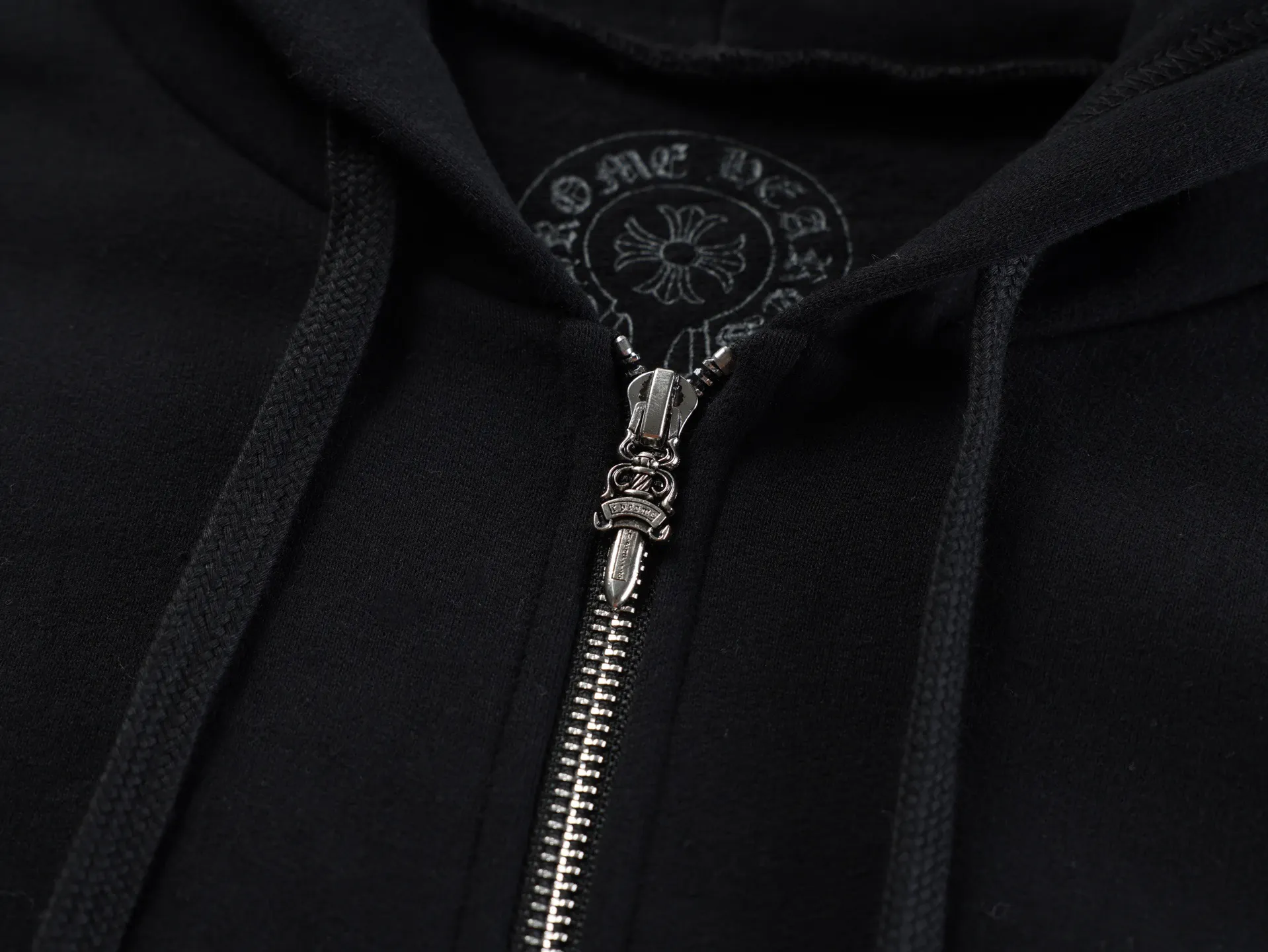 Aspen Exclusive Logo-Print Zip-Up Hoodie D31022451 — view 4