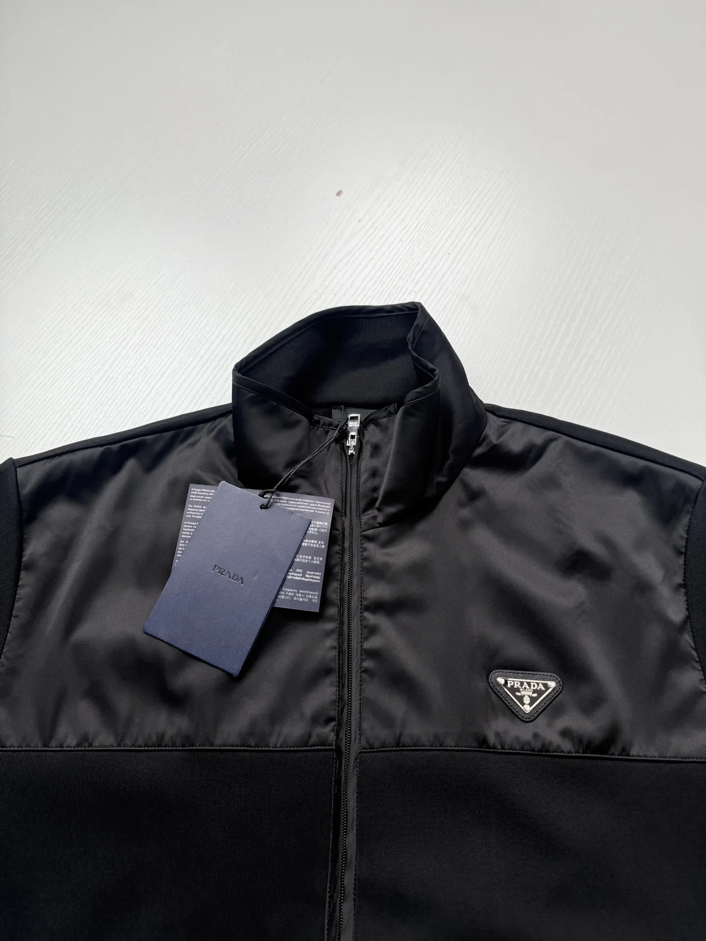 Nylon-Panelled Zip-Up Track Jacket D31021978 — view 5