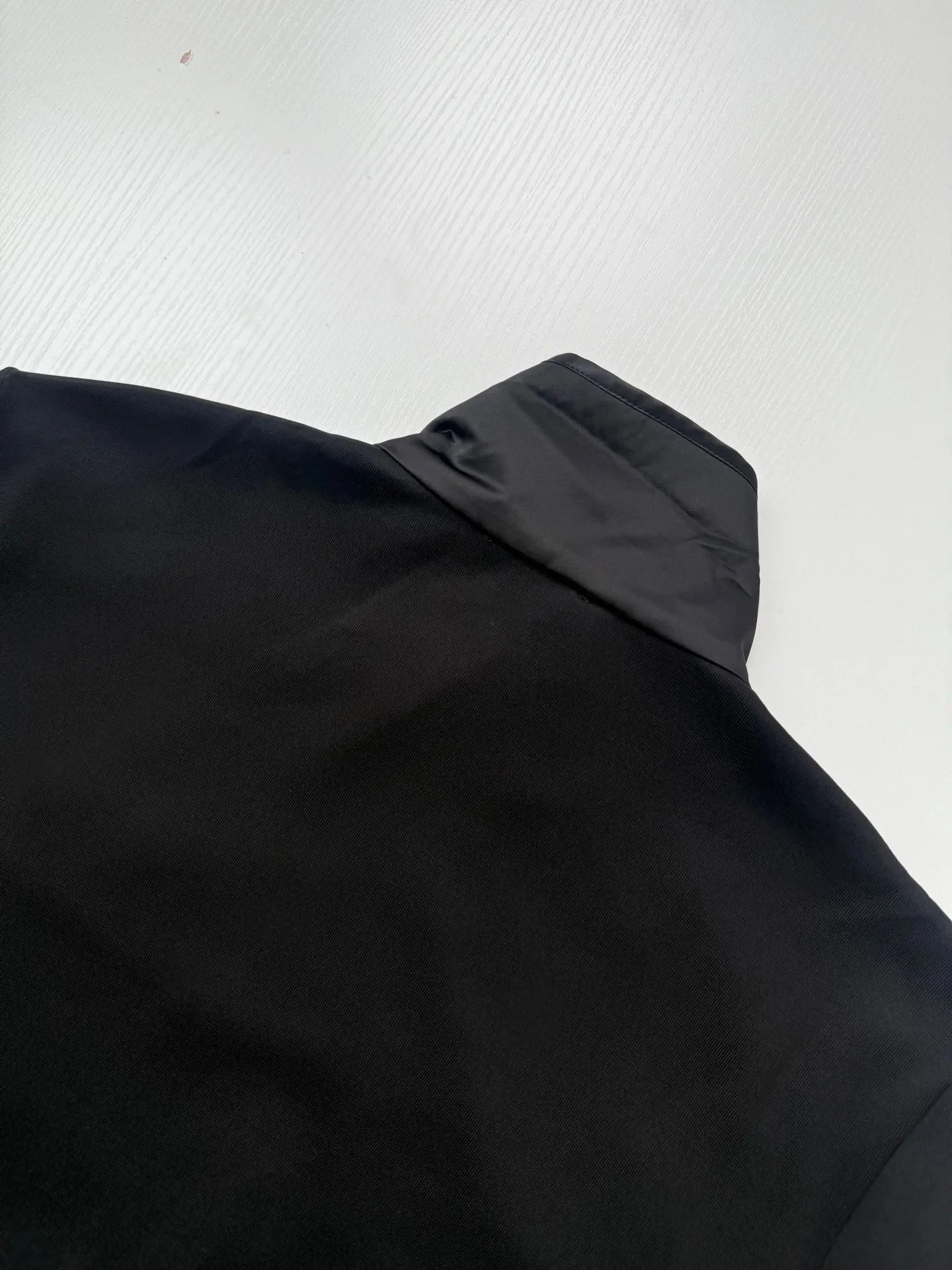 Nylon-Panelled Zip-Up Track Jacket D31021978 — view 9
