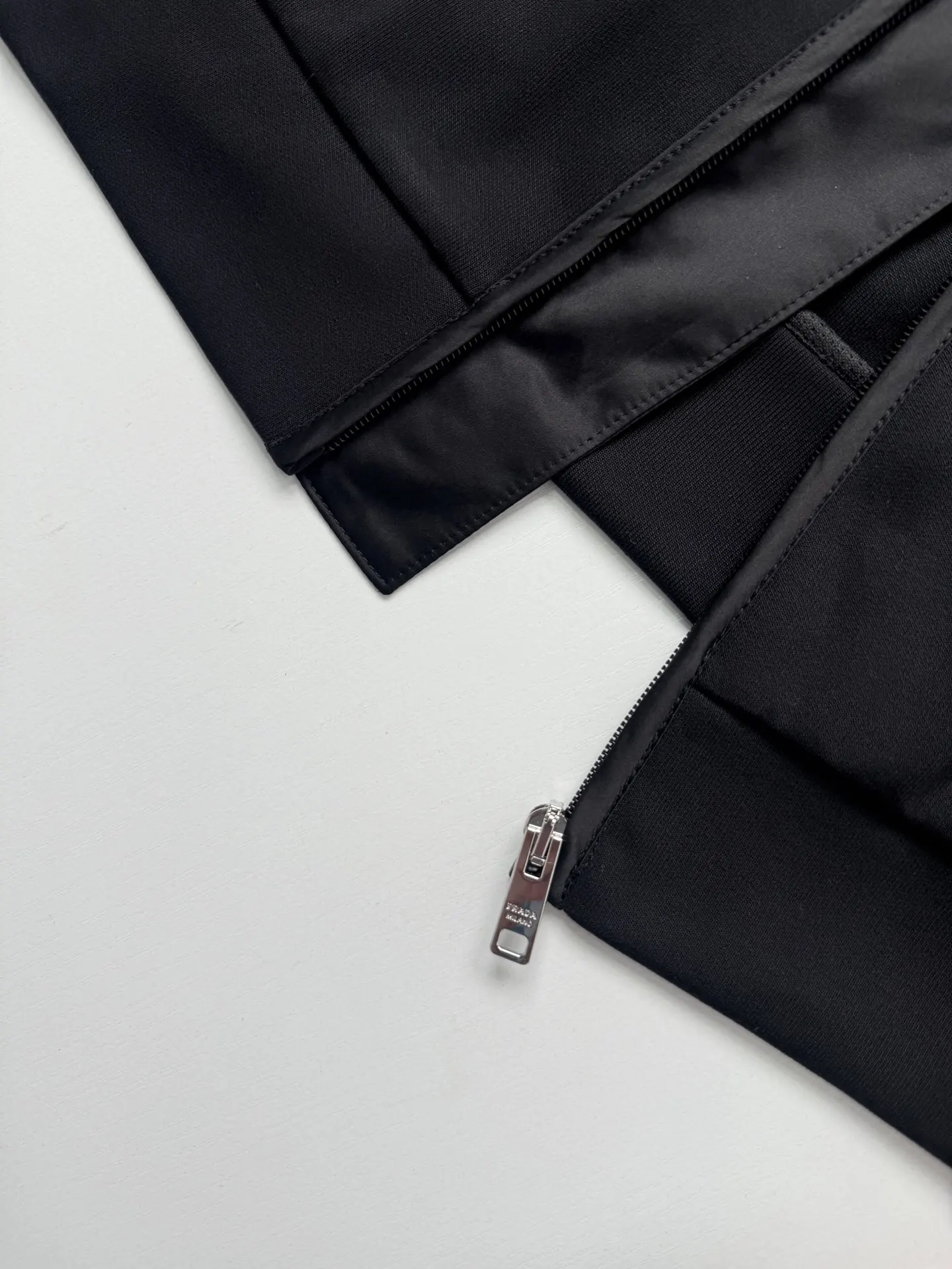 Nylon-Panelled Zip-Up Track Jacket D31021978 — view 11