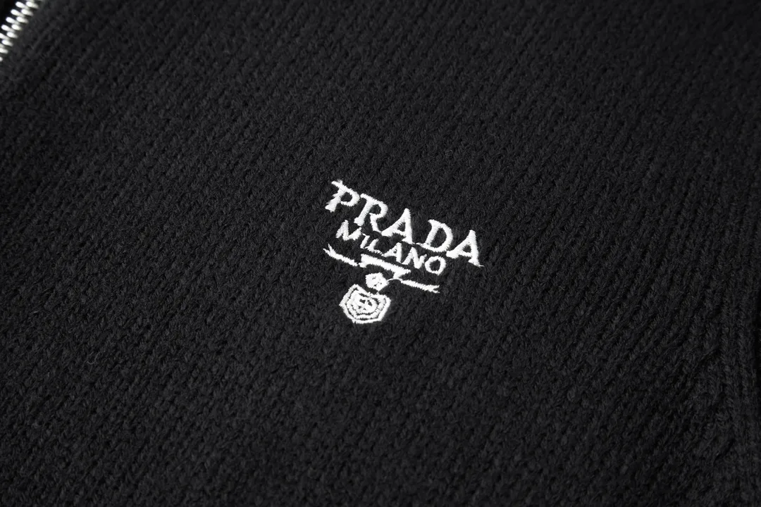 Logo-Embroidered Wool-Blend Zip-Up Cardigan D31022480 — view 5
