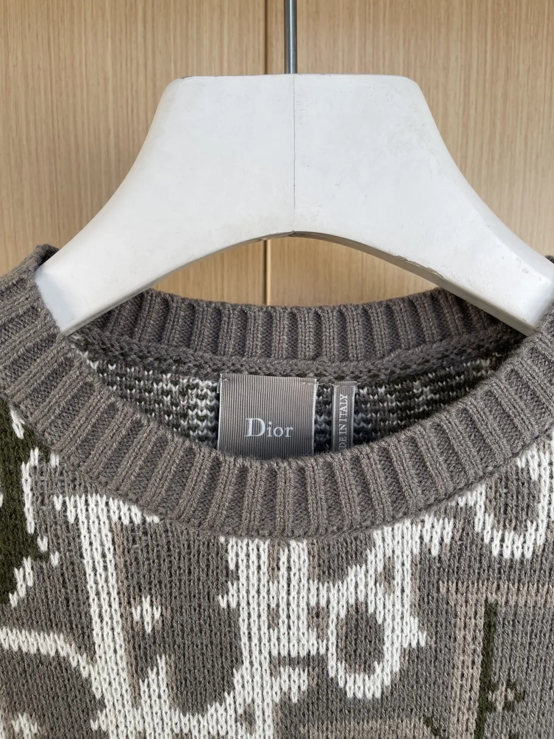 Oblique Jacquard Crew-Neck Sweater D31520535 — view 2