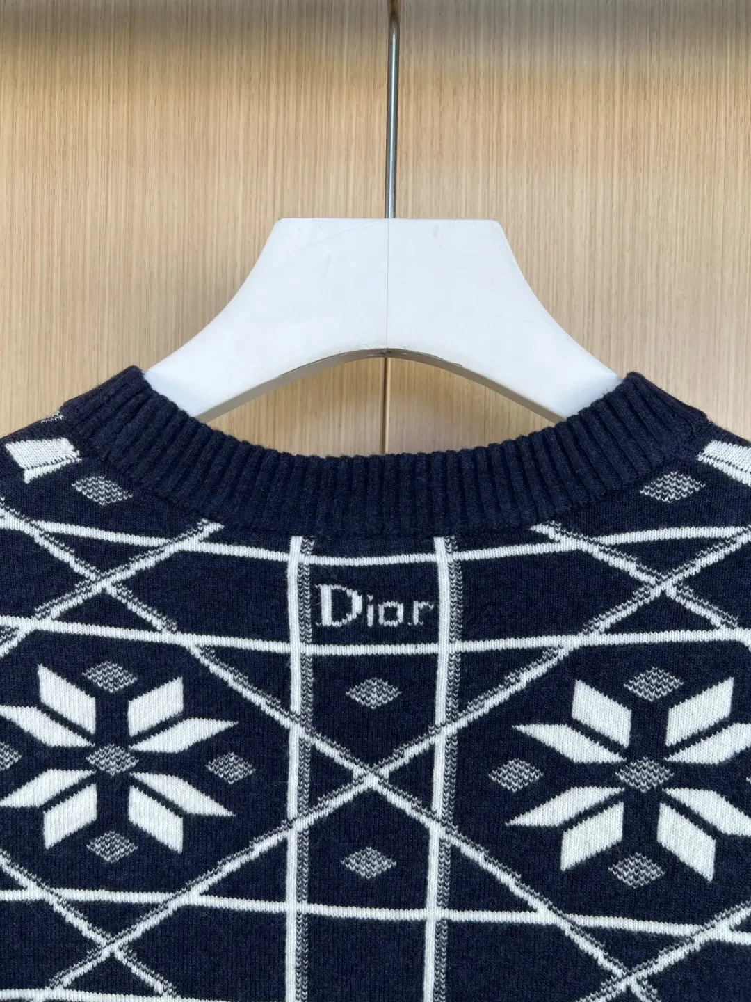 Dior Ski Capsule Floral Diamond Jacquard Sweater D31520533 — view 8