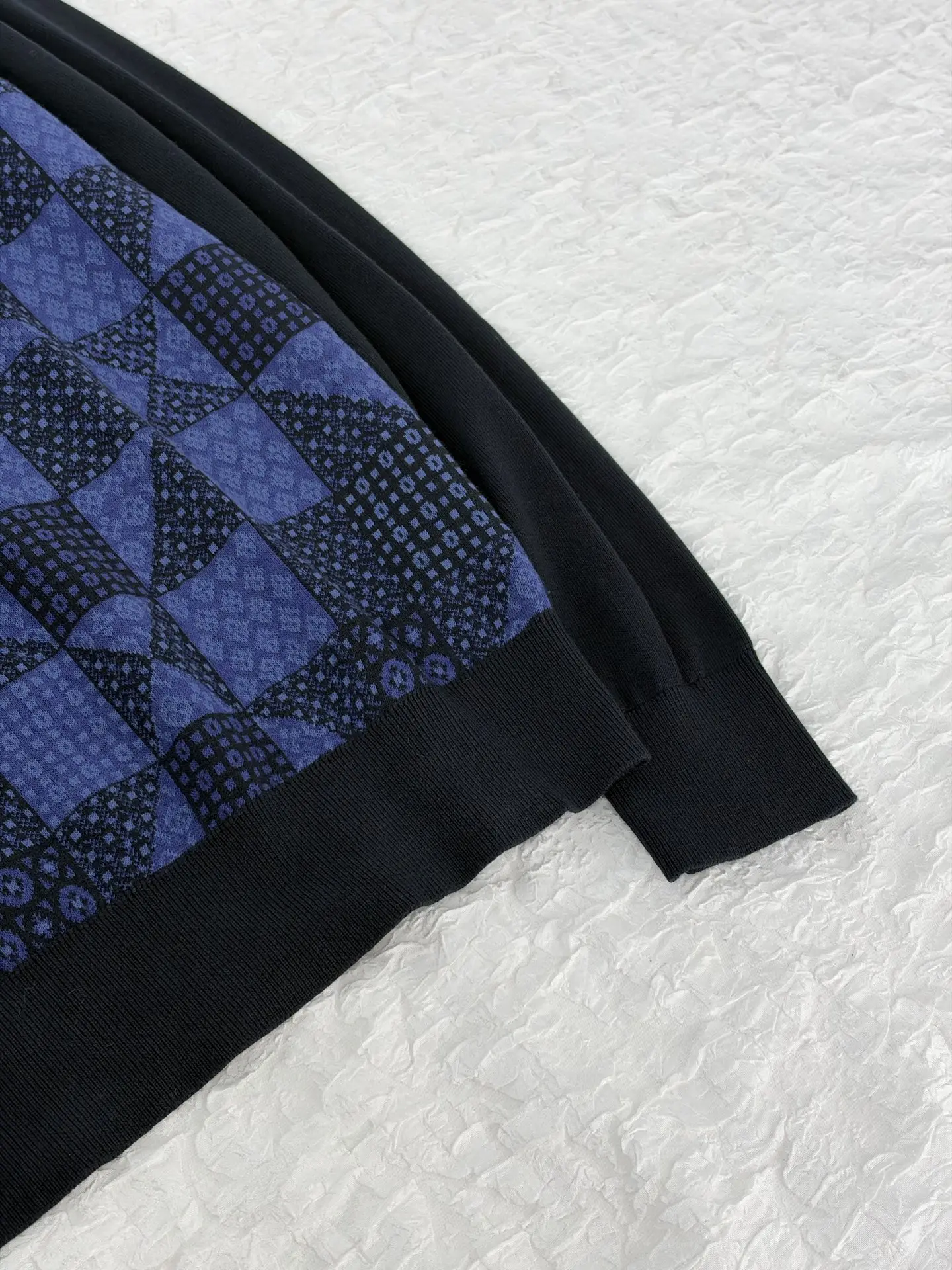 Damier Jacquard Knit Long-Sleeved Polo Shirt D31520477 — view 6