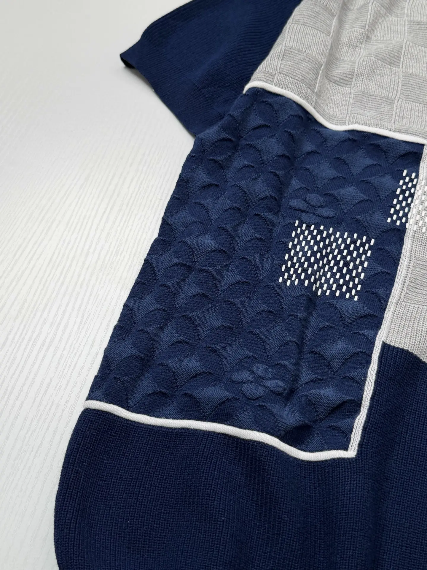 Monogram Patchwork Jacquard Knit T-Shirt D31518720 — view 6