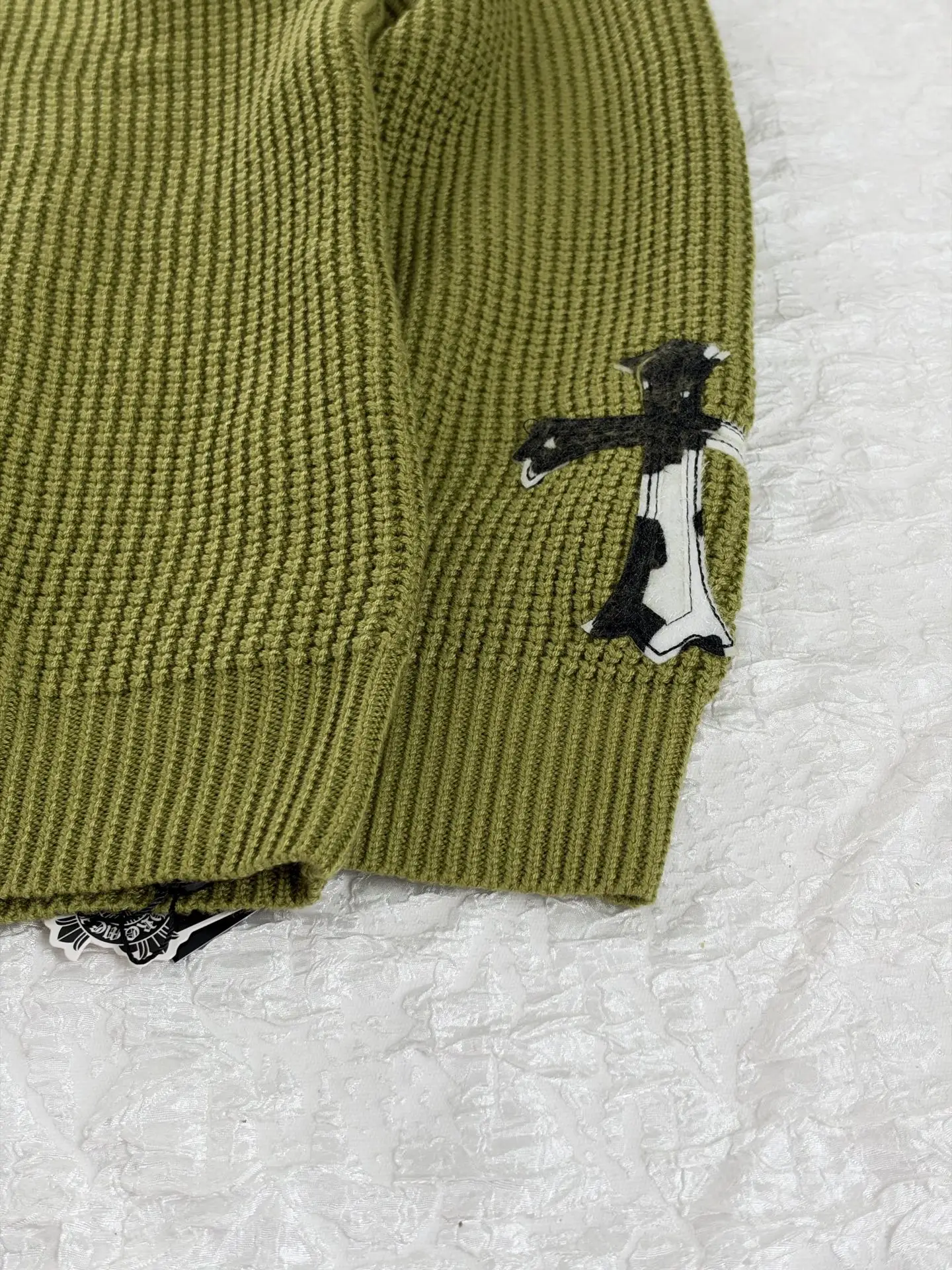 Waffle-Knit Cross Patch Crew-Neck Sweater D31520479 — view 4