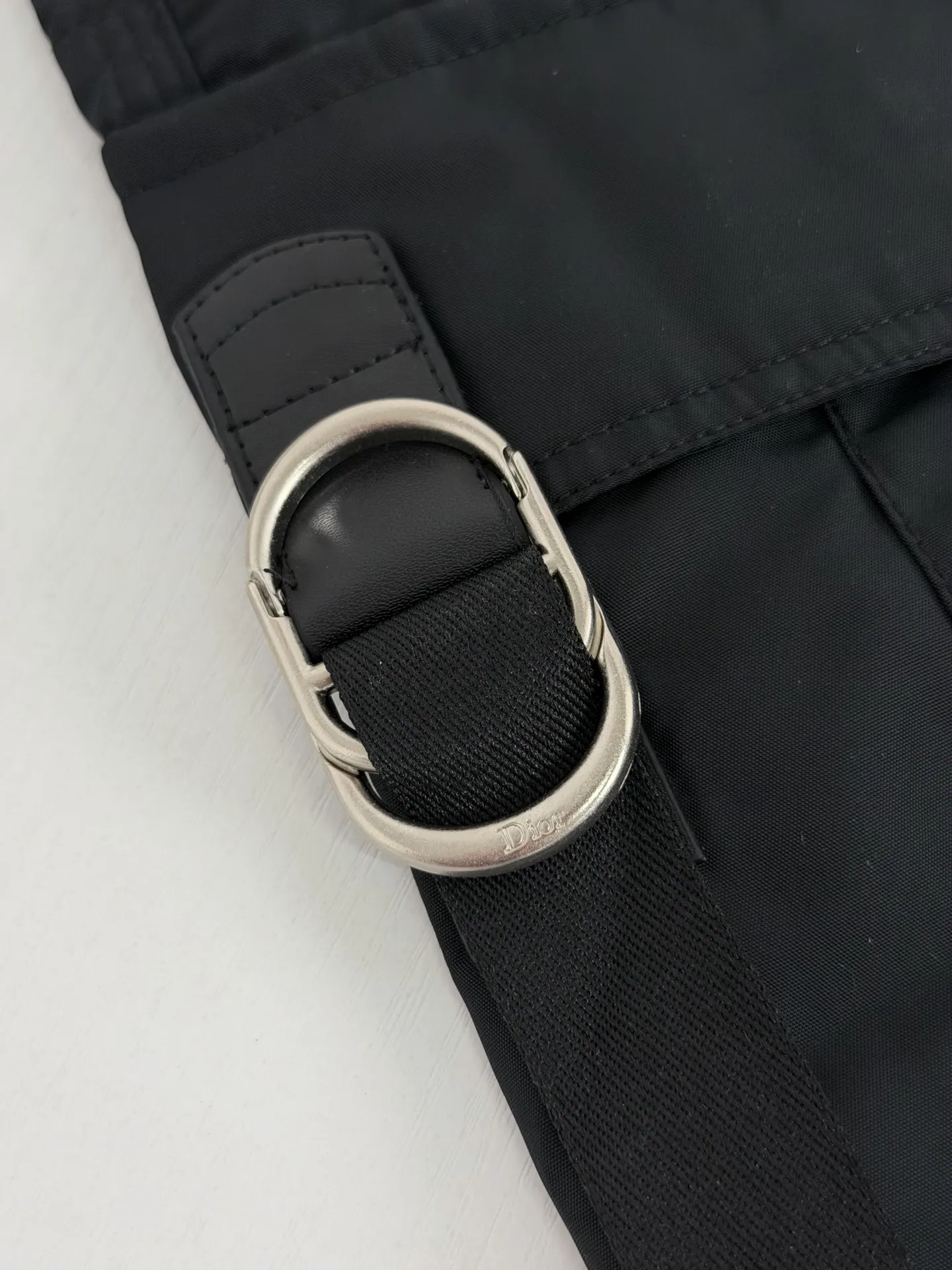 Nylon Utility Cargo Shorts with D-Ring Straps D31518731 — view 7