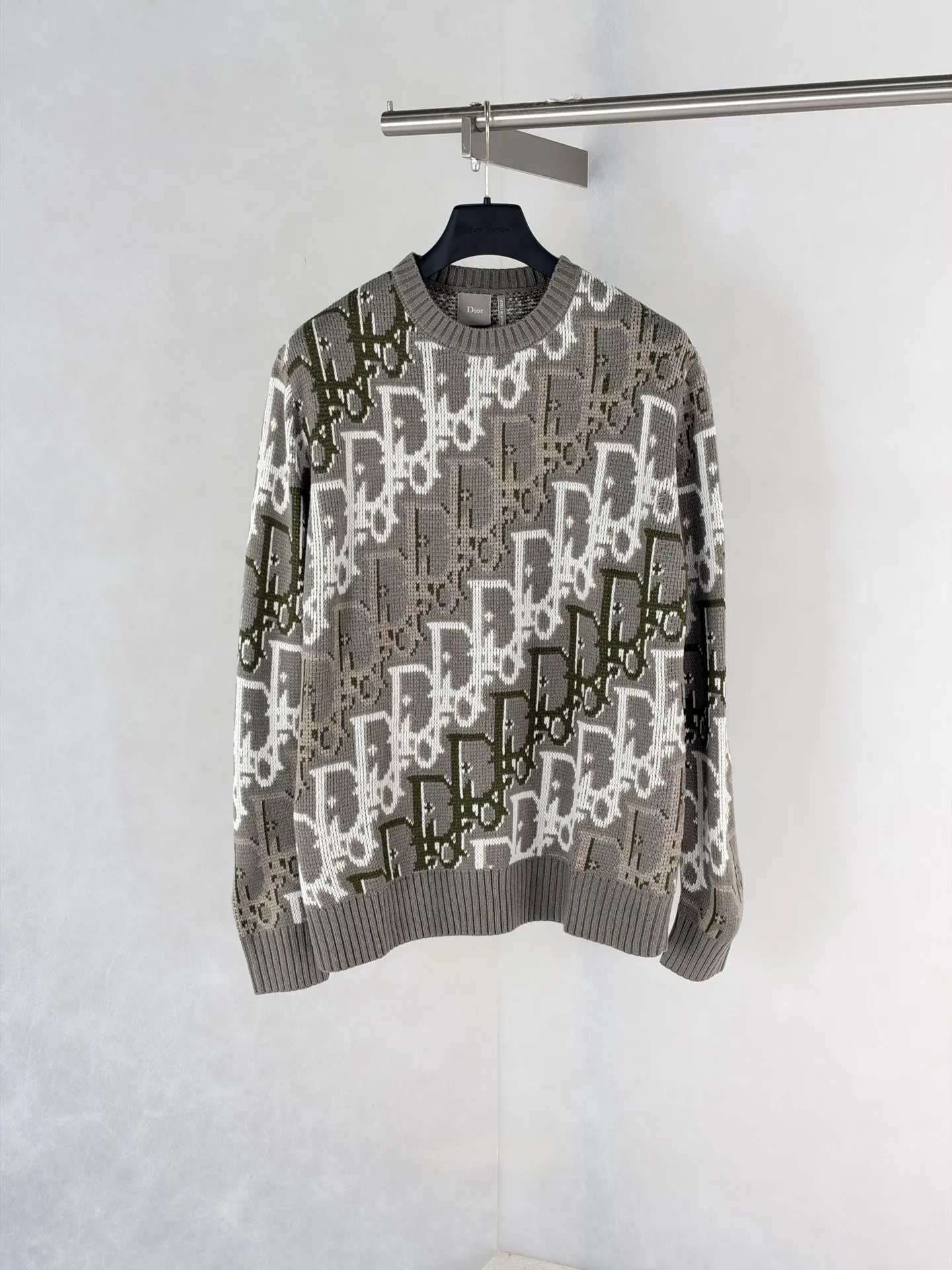 Oblique Jacquard Crew-Neck Sweater D31520478