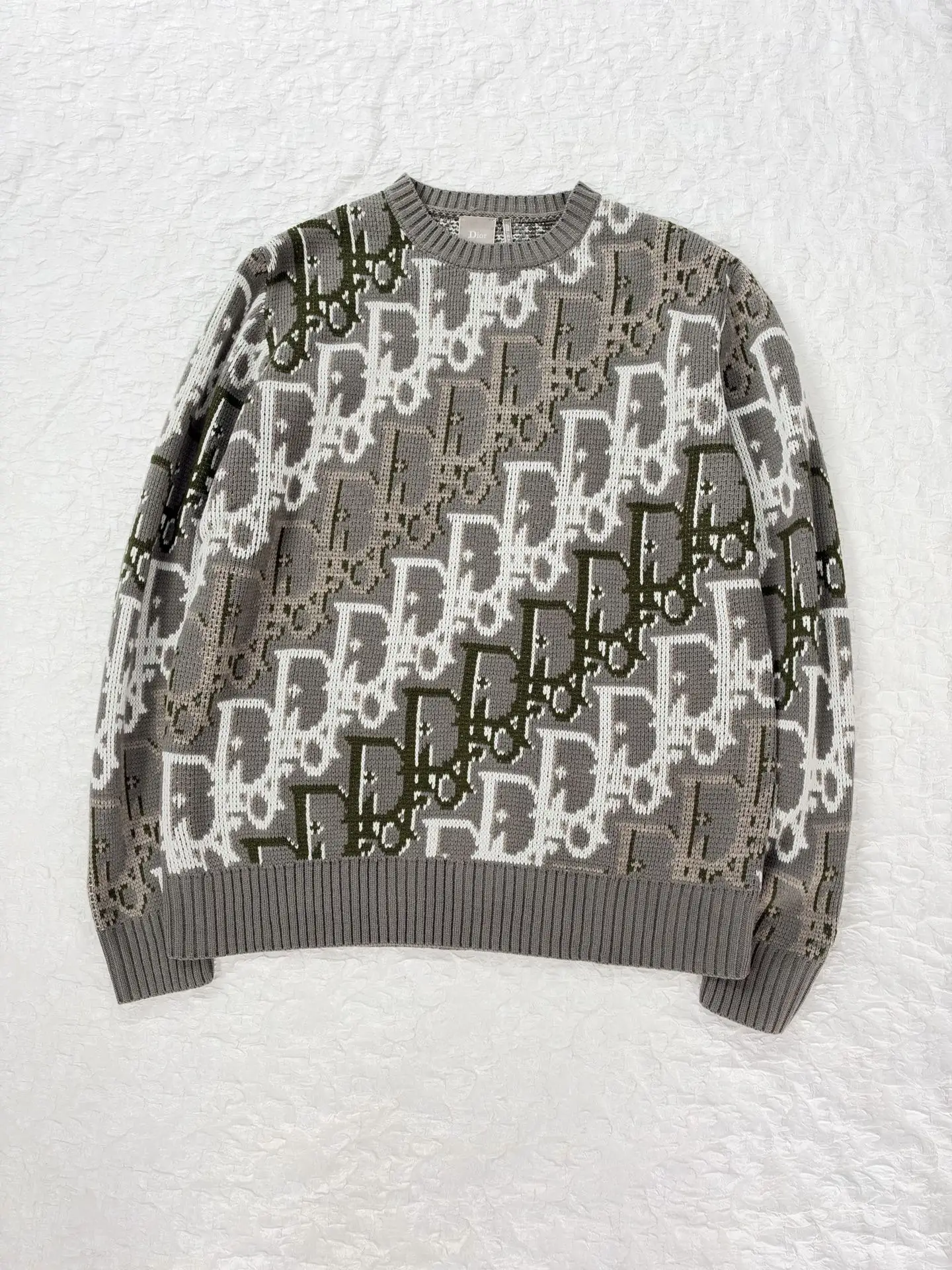 Oblique Jacquard Crew-Neck Sweater D31520478 — view 3