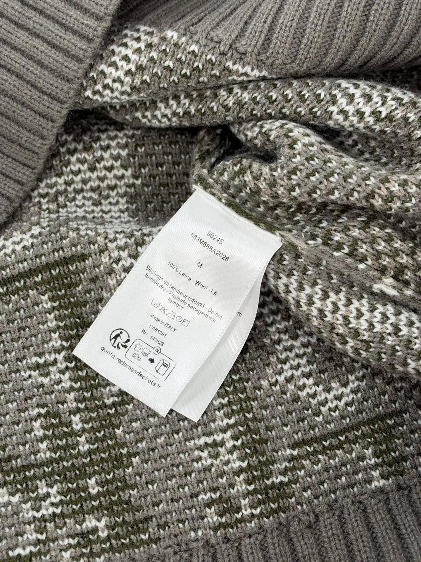 Oblique Jacquard Crew-Neck Sweater D31520478 — view 8