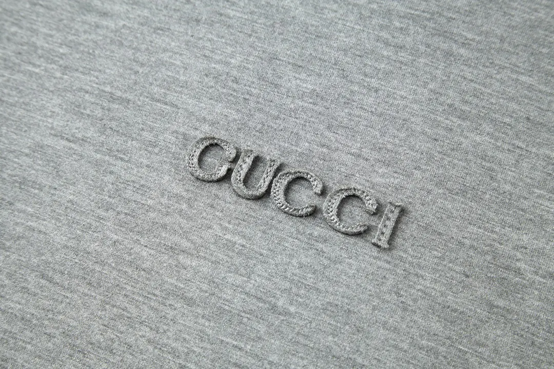 Logo-Embroidered Zip-Up Hoodie D31522385 — view 5