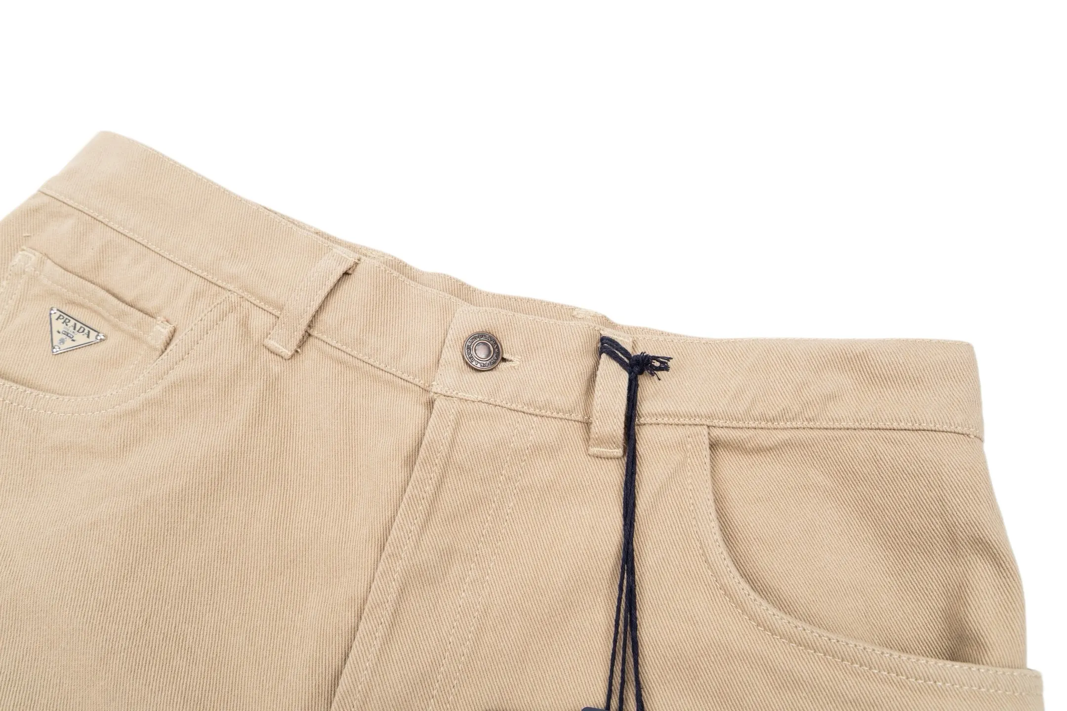 Logo-Badge Straight-Leg Denim Shorts D31522442 — view 3