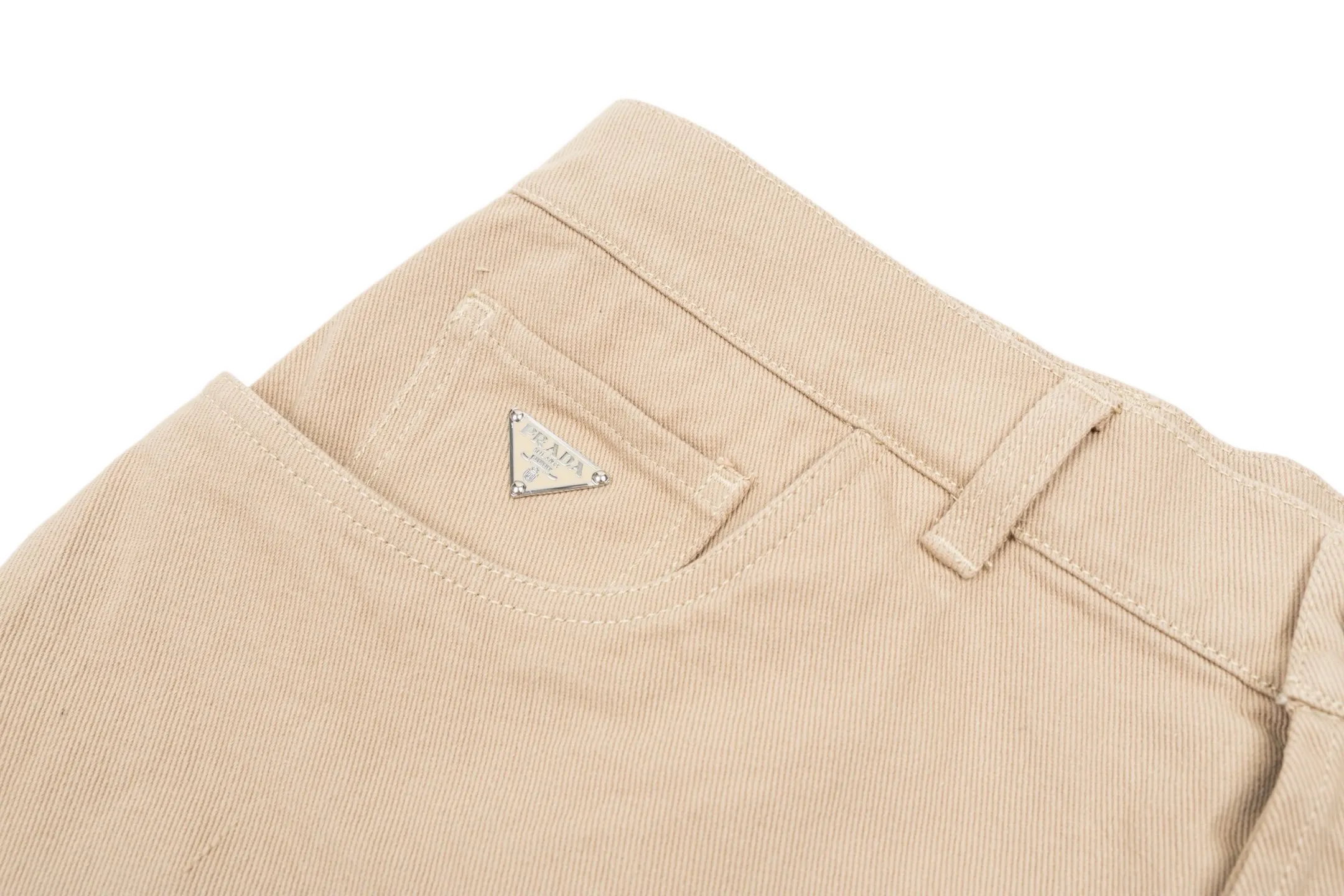 Logo-Badge Straight-Leg Denim Shorts D31522442 — view 6