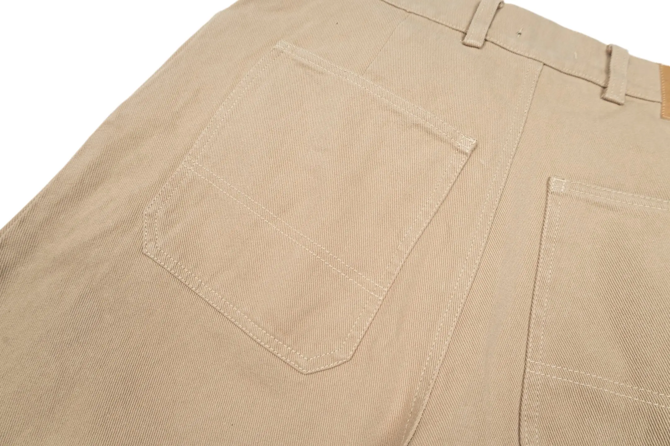 Logo-Badge Straight-Leg Denim Shorts D31522442 — view 7