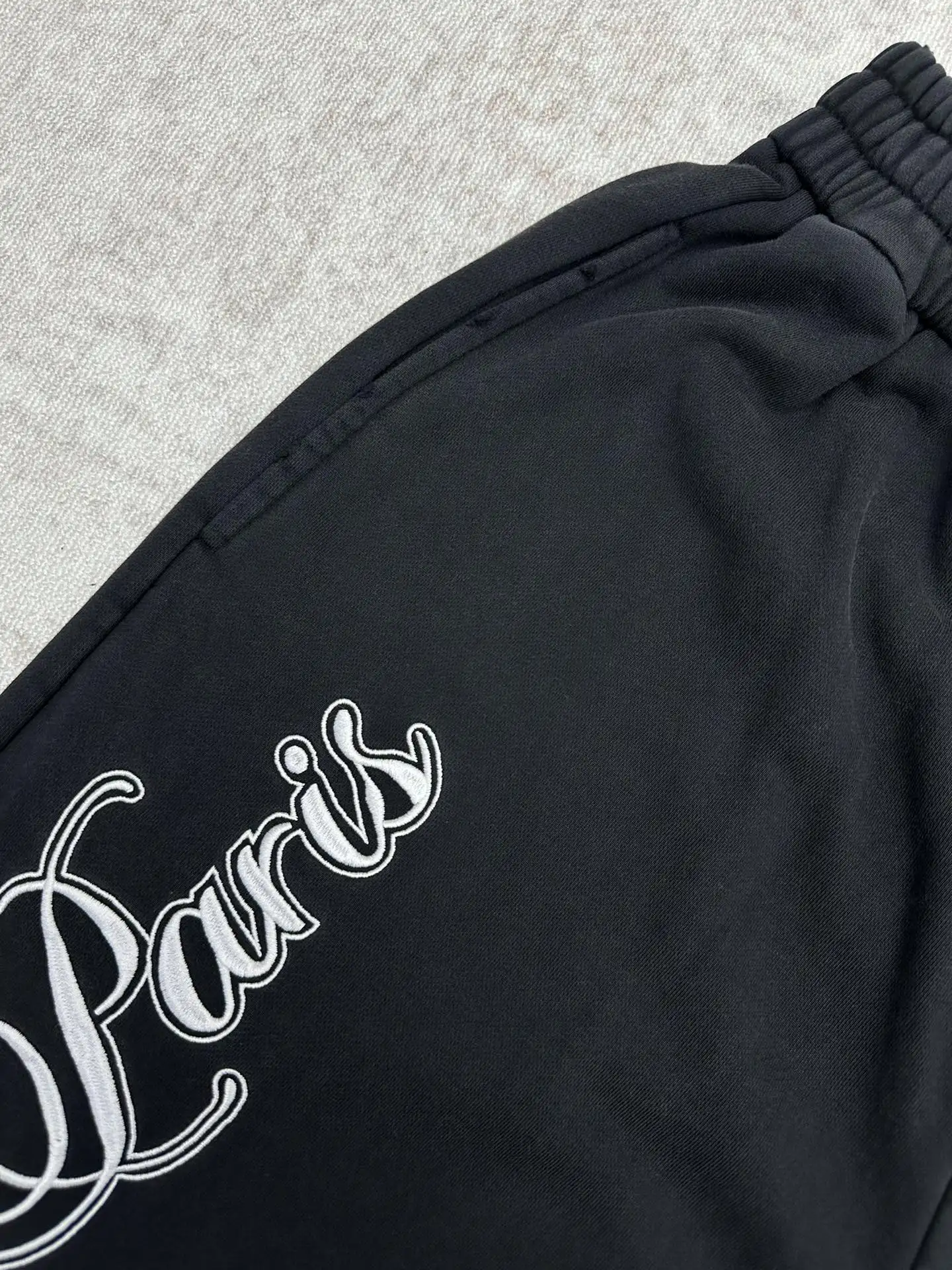 Cursive Logo Embroidered Baggy Sweatpants D32014376 — view 7
