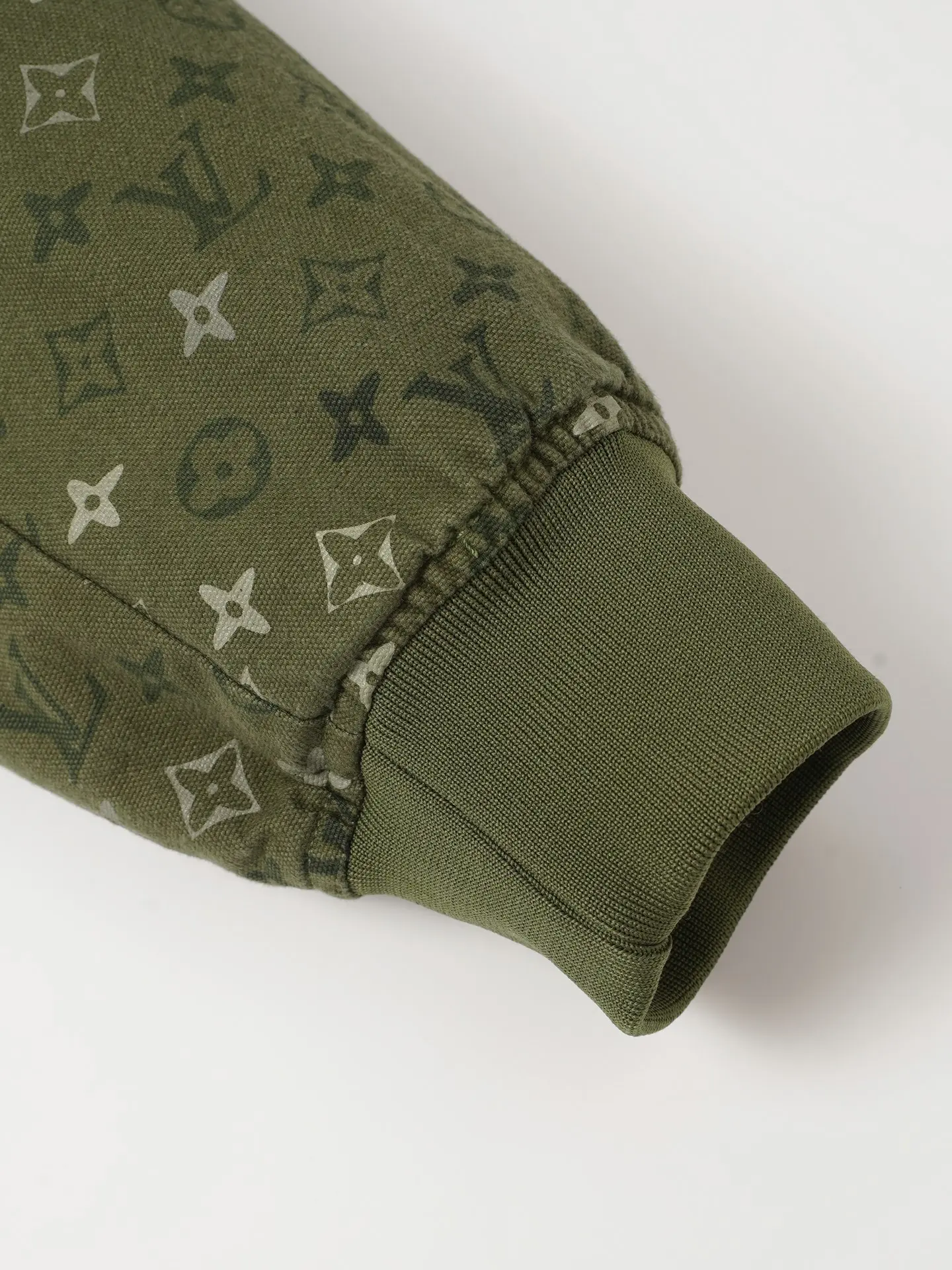 Monogram Camouflage Hooded Zip-Up Jacket D32024914 — view 9
