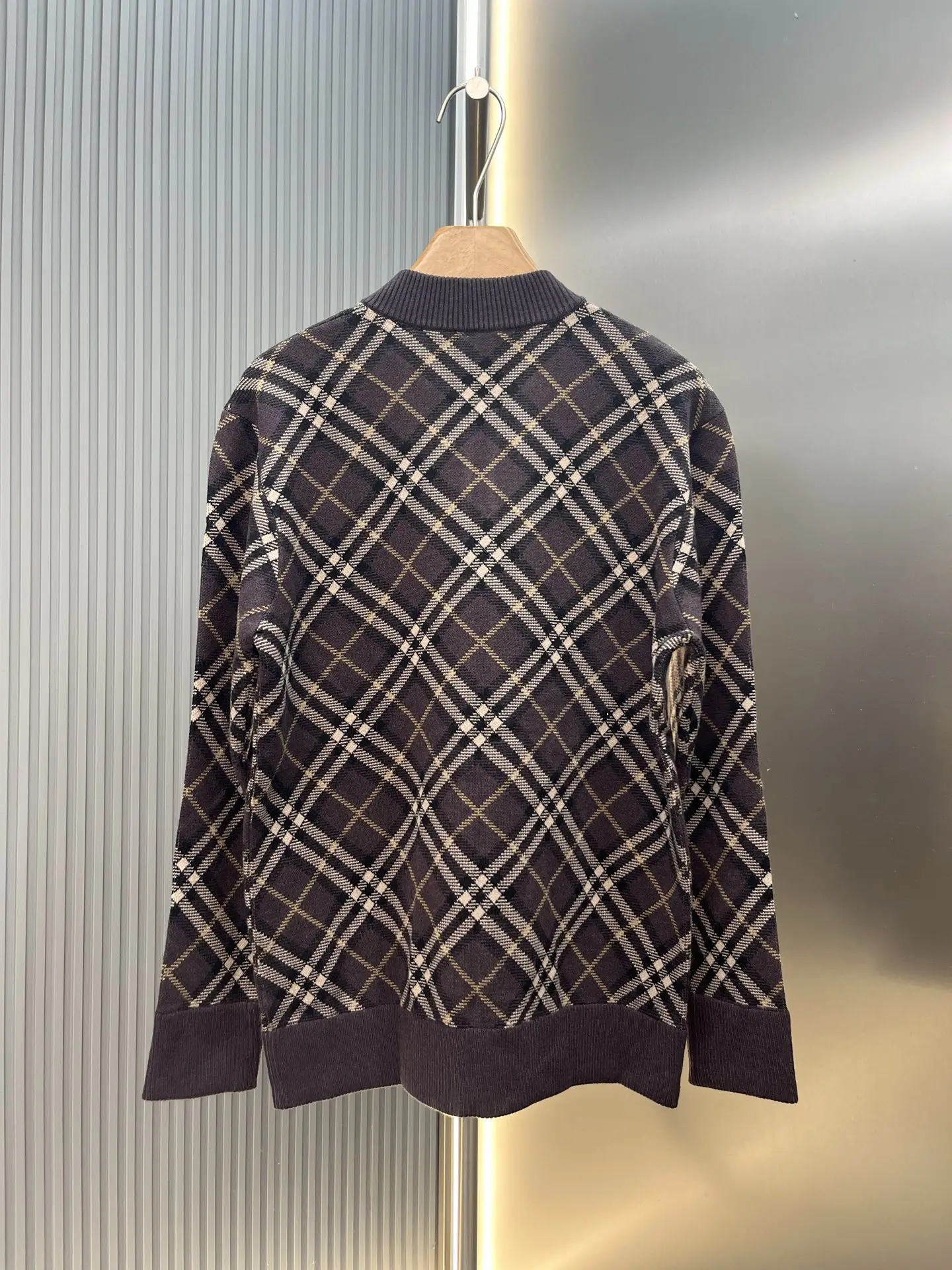 Check Jacquard Wool and Cashmere-Blend Cardigan D32020423 — view 3