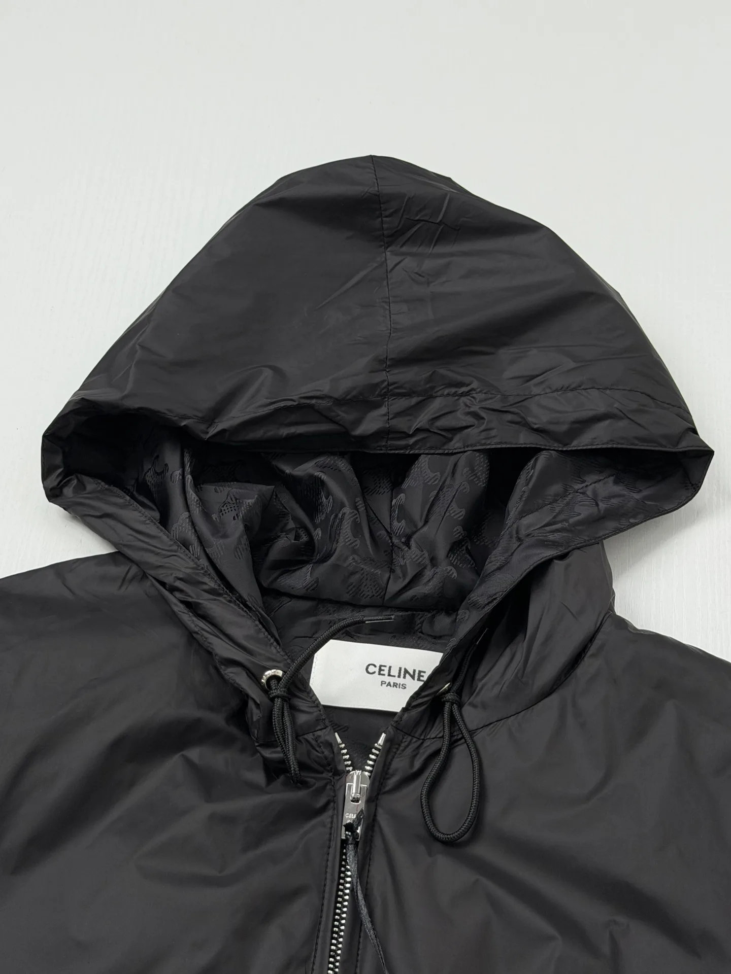 Triomphe Embroidered Hooded Windbreaker D32018685 — view 5