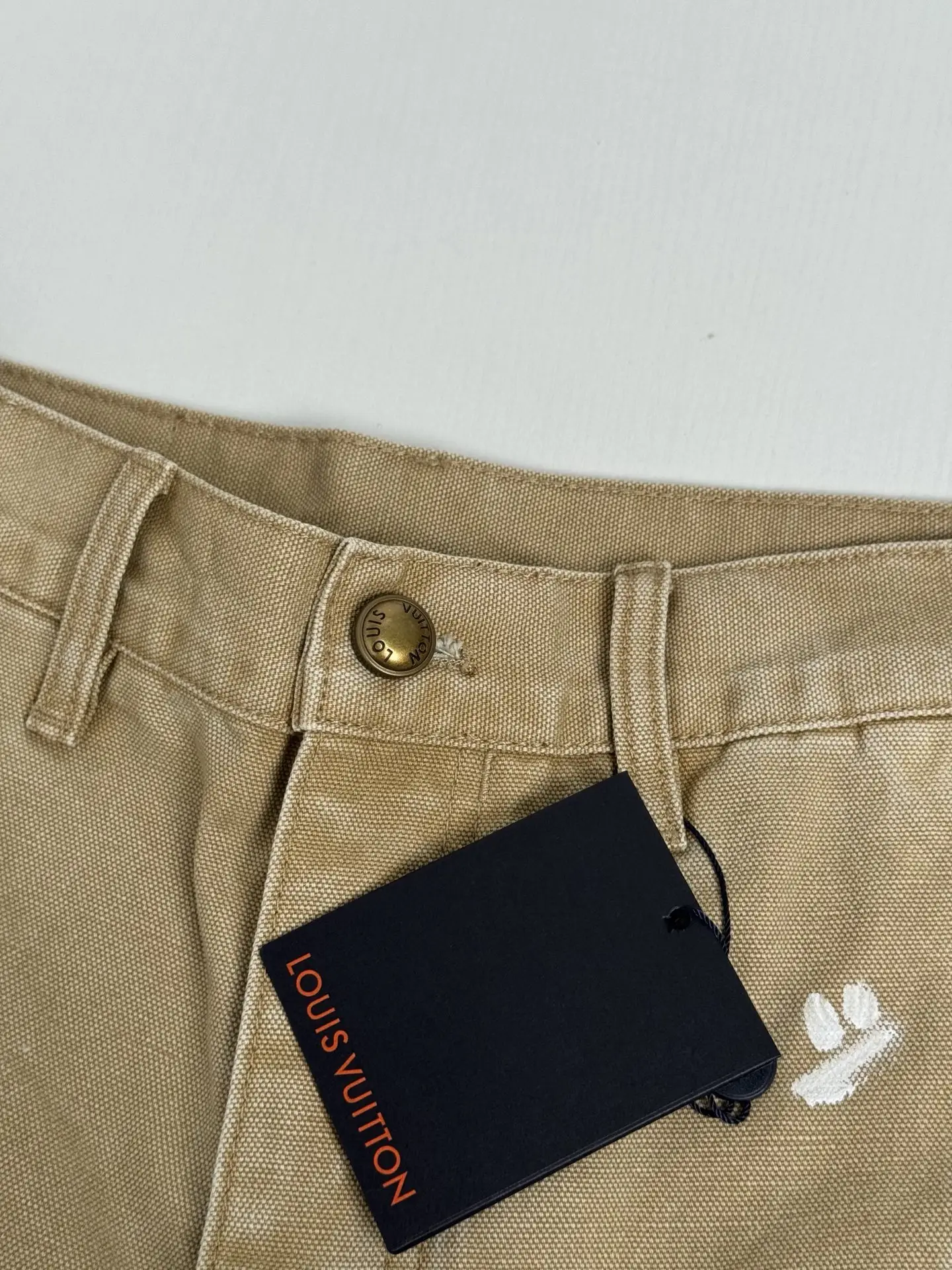 Embroidered Paint-Splatter Denim Carpenter Shorts D32518697 — view 7