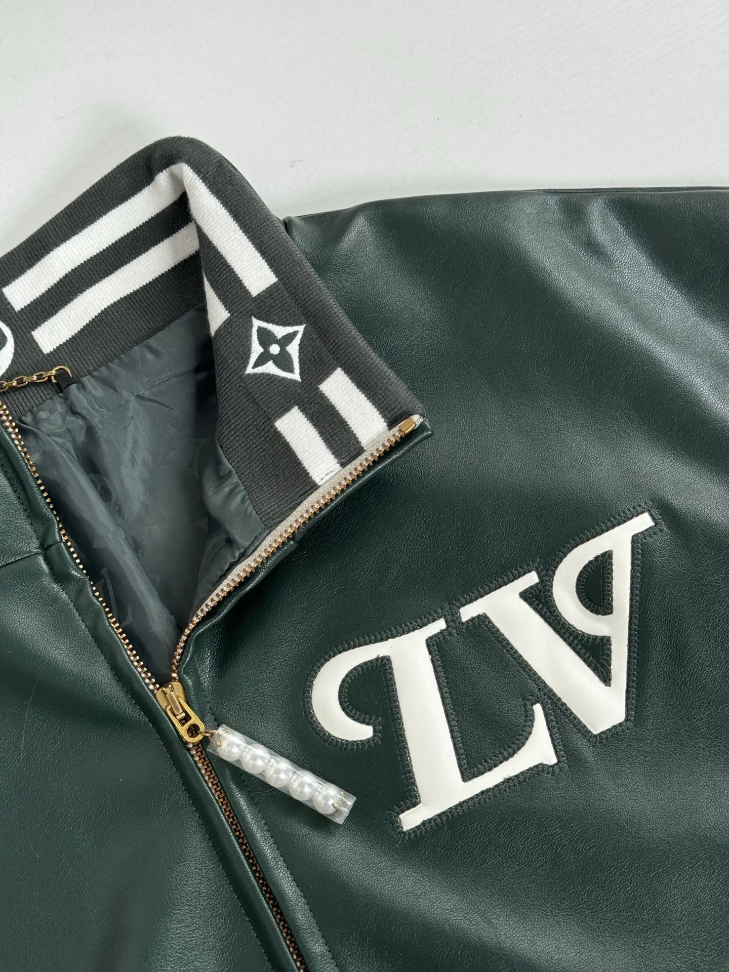 Leather-Panelled Color-Block Bomber Jacket D32518676 — view 4
