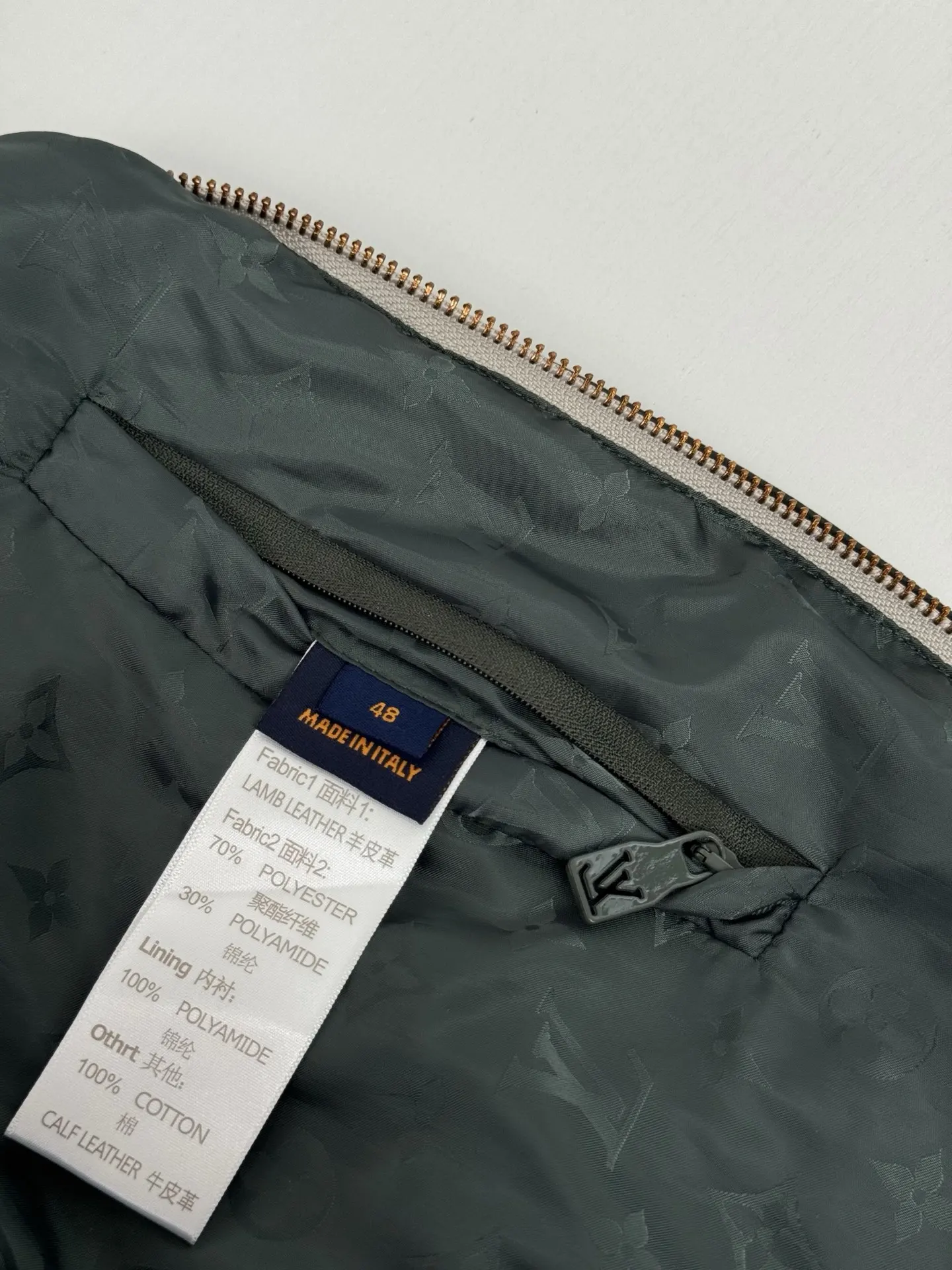 Leather-Panelled Color-Block Bomber Jacket D32518676 — view 8